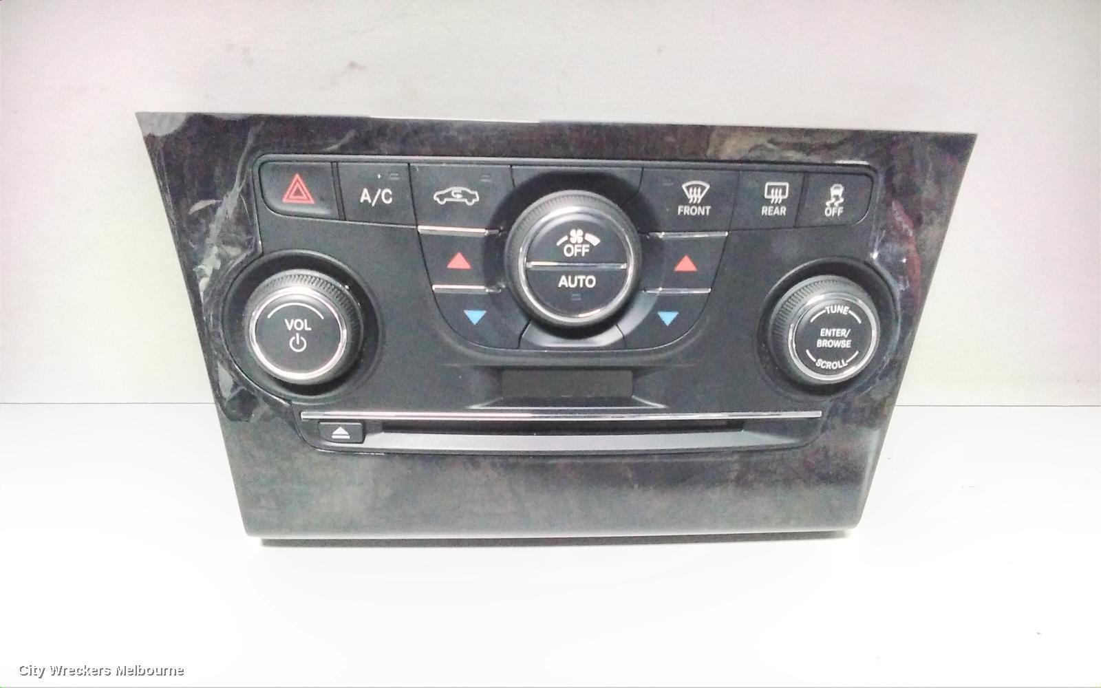 CHRYSLER 300C RADIO/CD/DVD/SAT/TV, SAT NAV HEAD UNIT, STANDARD TYPE, LX2, 07/2012 - 12/2014