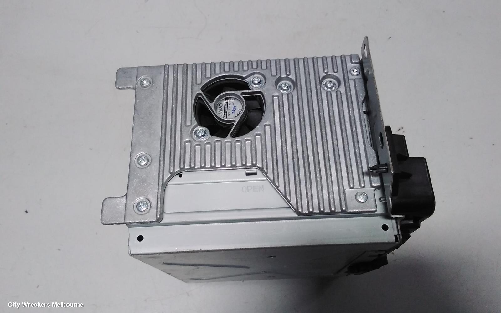 CHRYSLER 300C RADIO/CD/DVD/SAT/TV, SAT NAV HEAD UNIT, STANDARD TYPE, LX2, 07/2012 - 12/2014