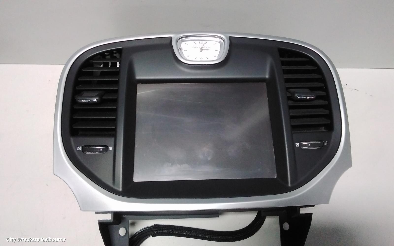 CHRYSLER 300C RADIO/CD/DVD/SAT/TV, SAT NAV HEAD UNIT, STANDARD TYPE, LX2, 07/2012 - 12/2014