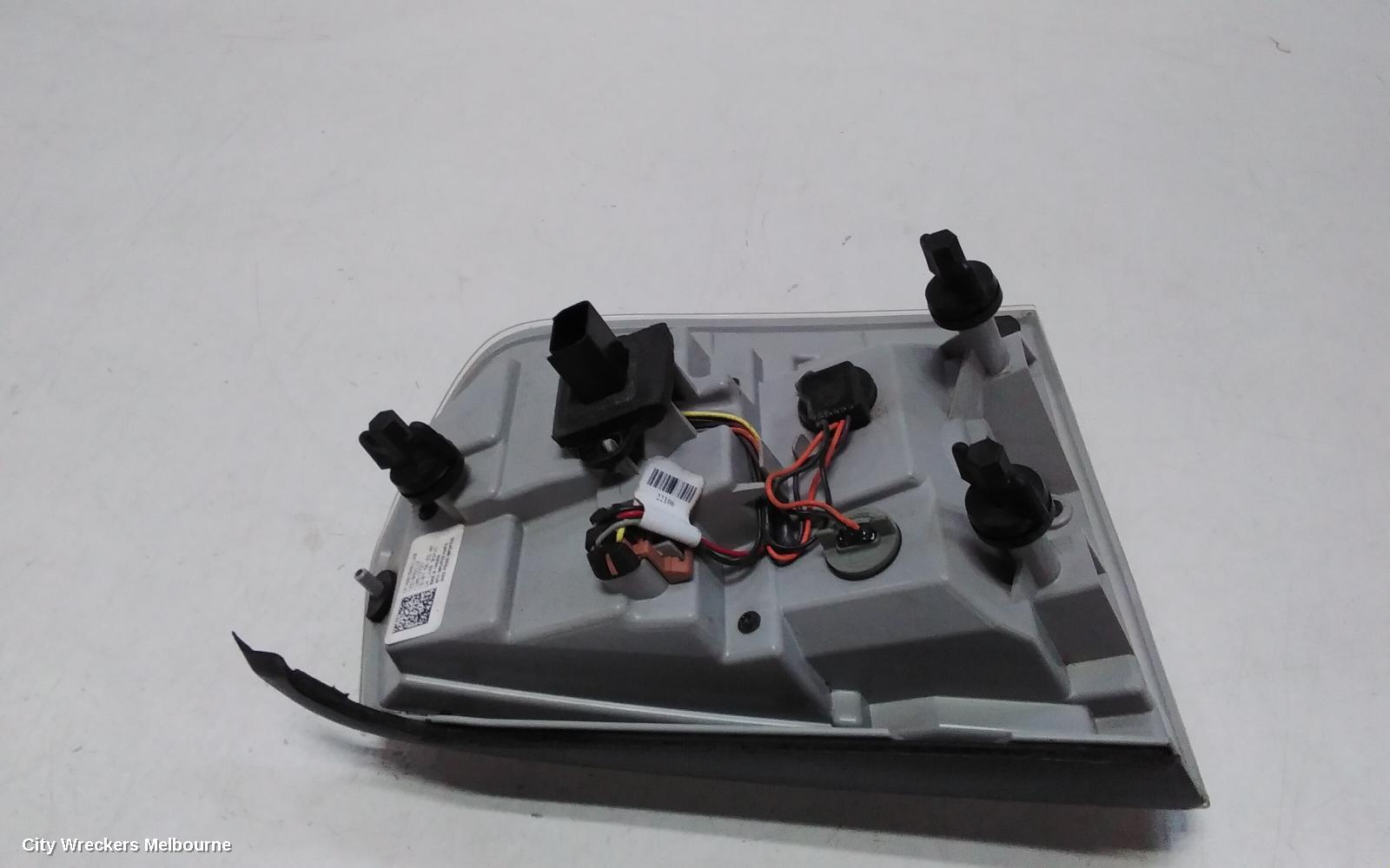 CHRYSLER 300C LEFT TAILLIGHT, LX2, 07/2012 - 12/2014