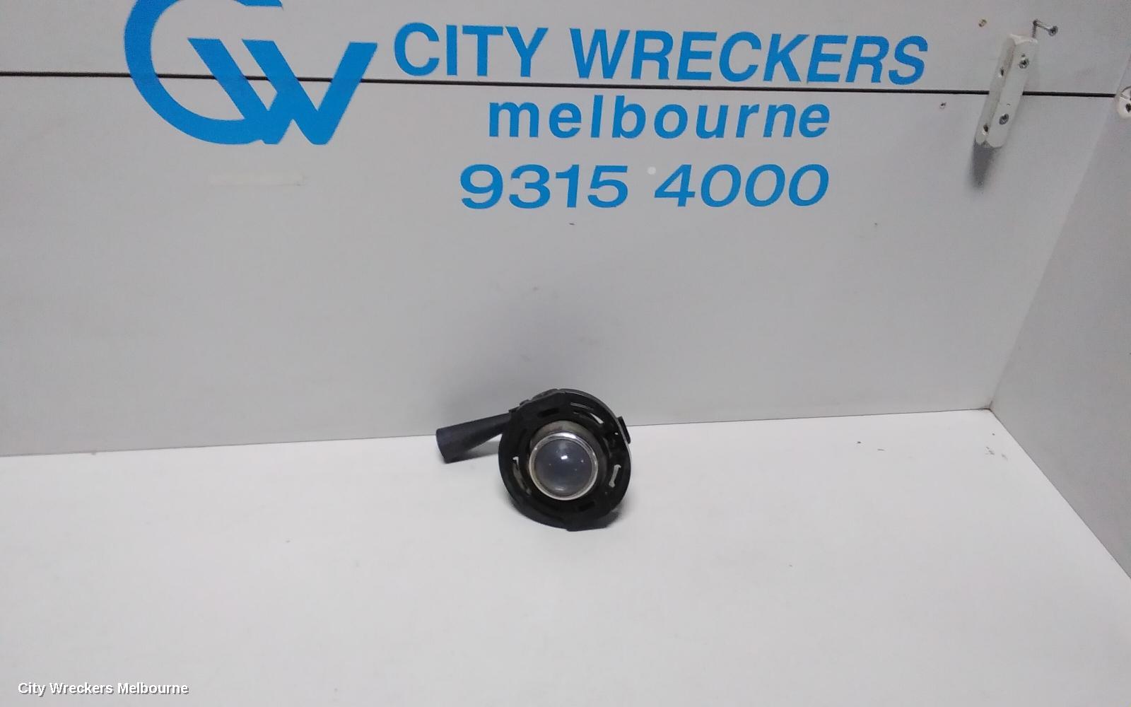 CHRYSLER 300C LEFT INDICATOR/FOG/SIDE, BUMPER FOGLAMP, LX2, 07/2012 - 12/2014