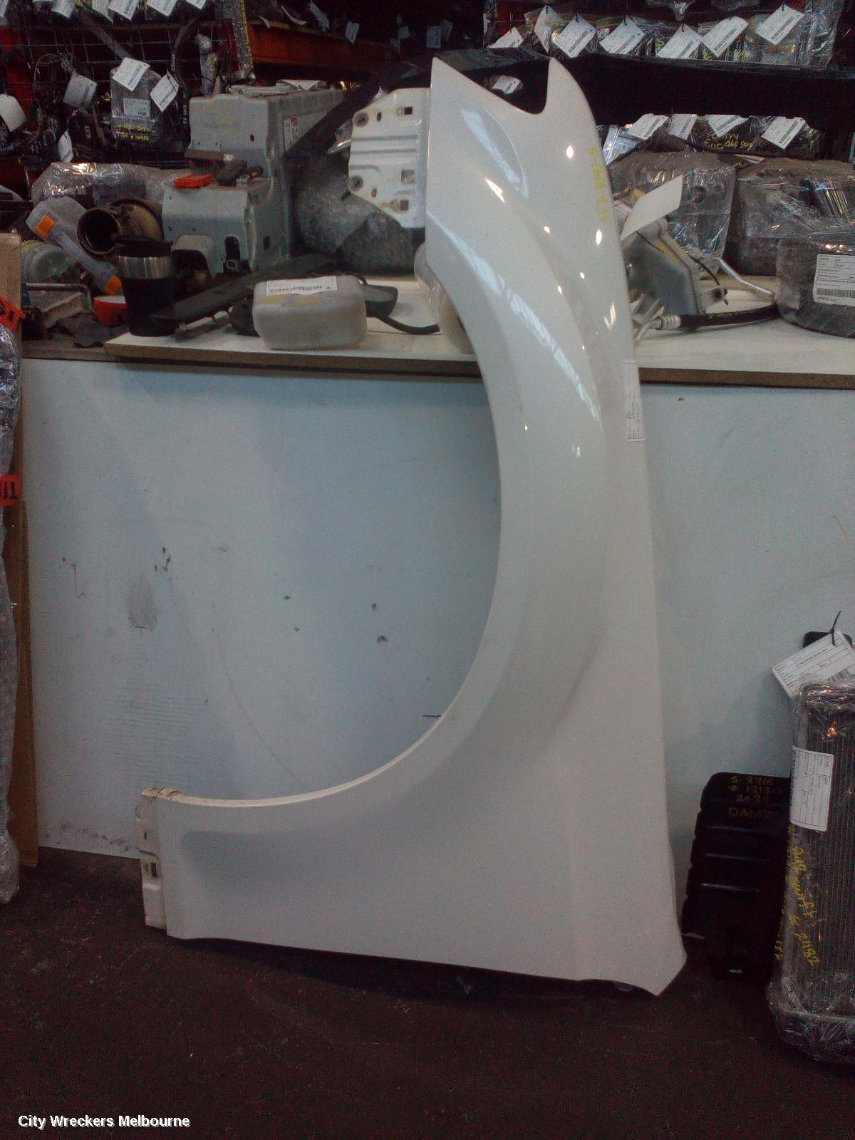 CHRYSLER 300C LEFT GUARD, LX2, NON FLARE TYPE, 07/2012 ONWARDS