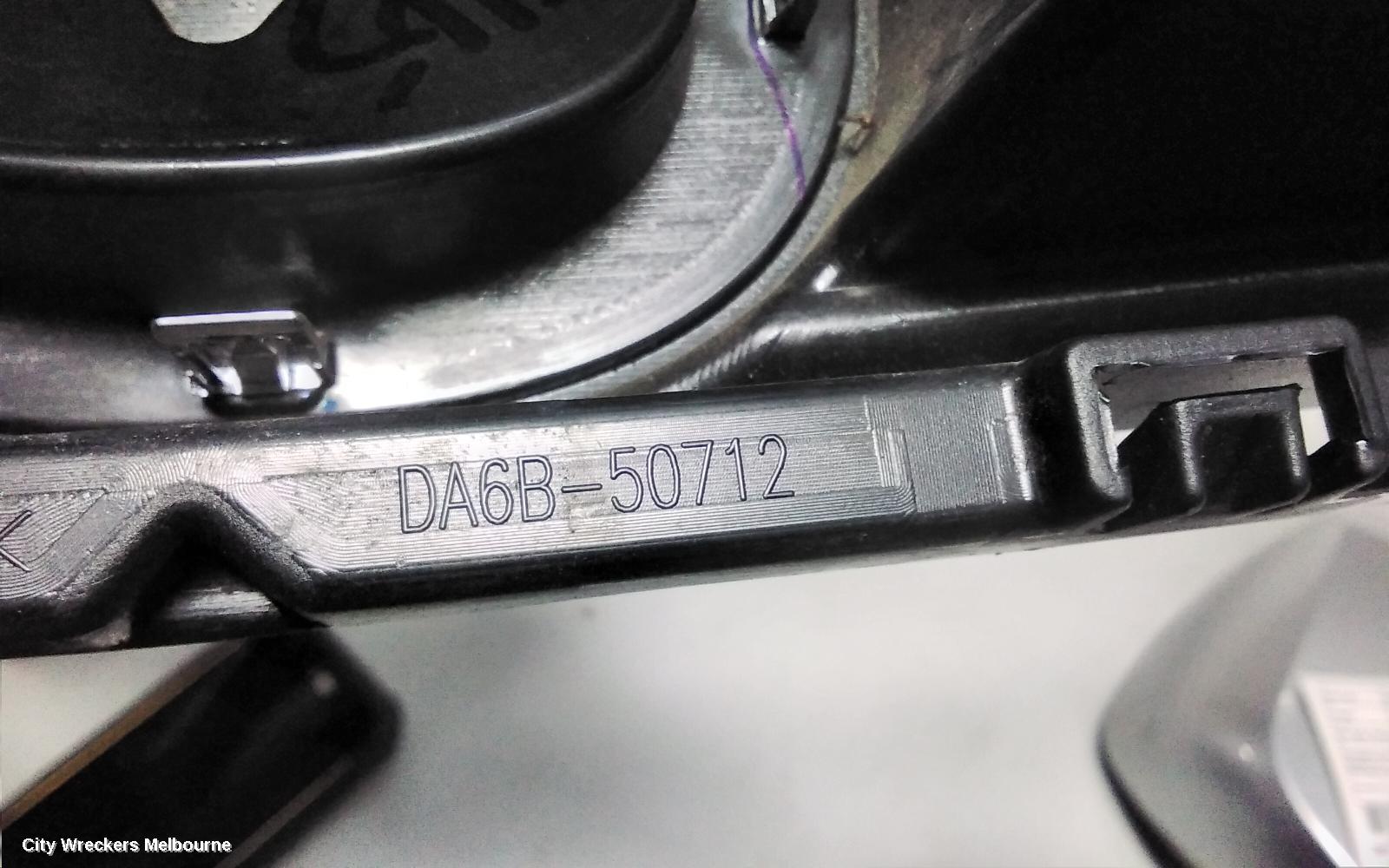 MAZDA 2 GRILLE, RADIATOR GRILLE, DJ, GENKI, UPPER-COLOUR CODED, 09/2014 - 10/2019