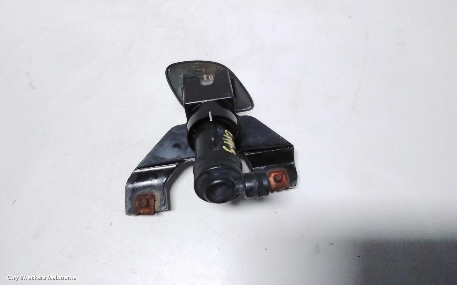 LEXUS RX SERIES WASHER JET, XU30, 01/2003 - 02/2009