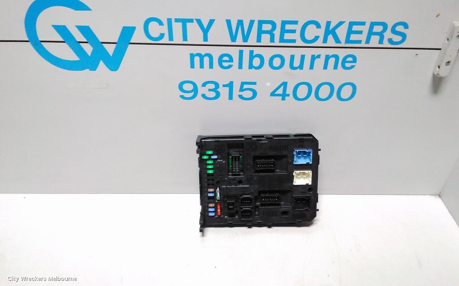 PEUGEOT PARTNER FUSE BOX, VAN 09/2008 - 01/2015
