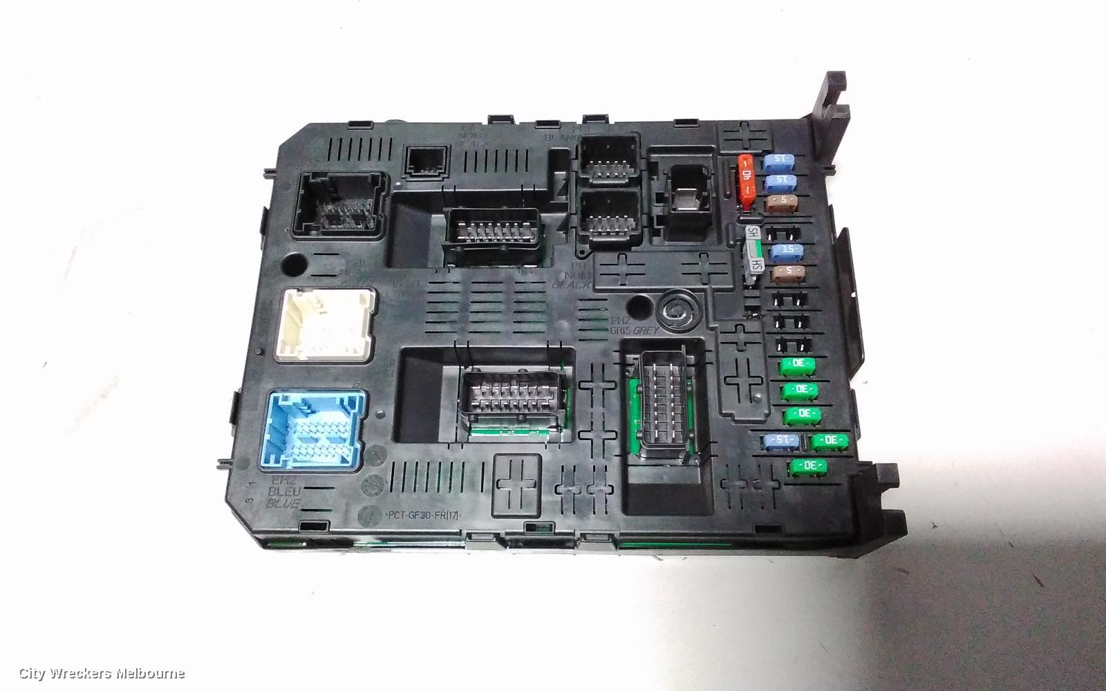 PEUGEOT PARTNER FUSE BOX, VAN 09/2008 - 01/2015