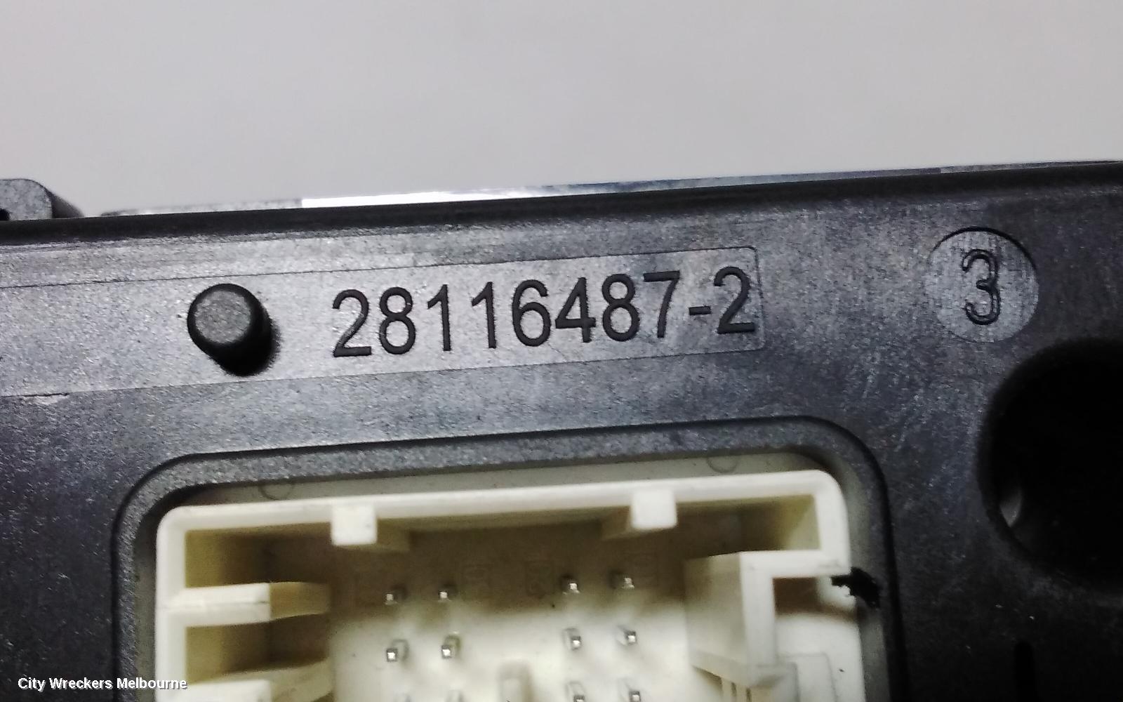 PEUGEOT PARTNER FUSE BOX, VAN 09/2008 - 01/2015