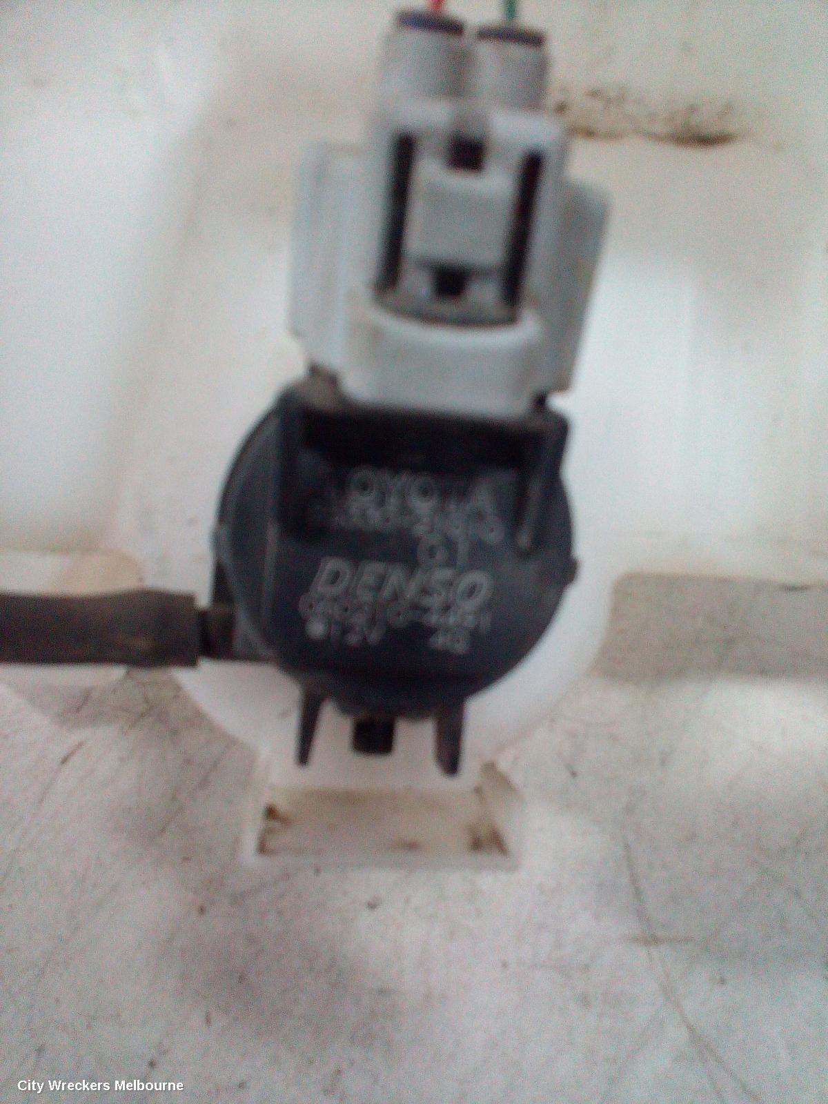 TOYOTA CAMRY WASHER BOTTLE, ASV50/AVV50, 12/2011 - 10/2017