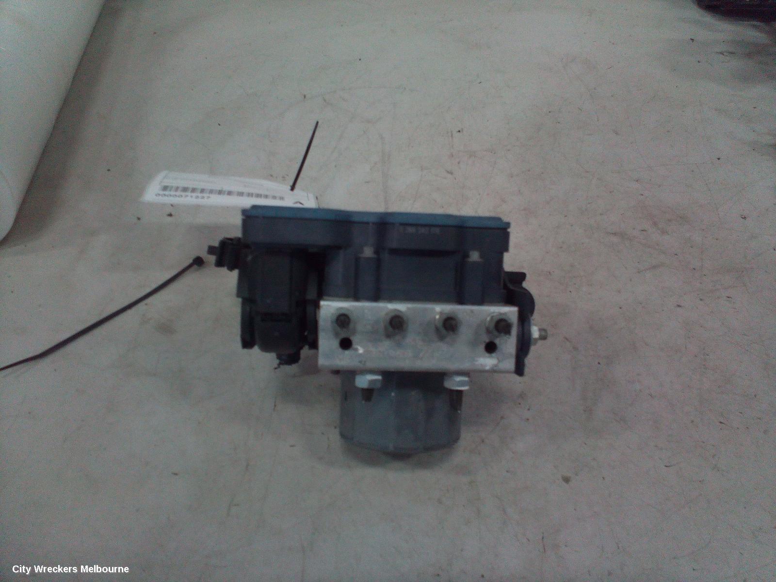 TOYOTA CAMRY ABS PUMP/MODULATOR, ASV50, STANDARD (NON HYBRID), P/N 4454006110, 12/2011 - 05/2015