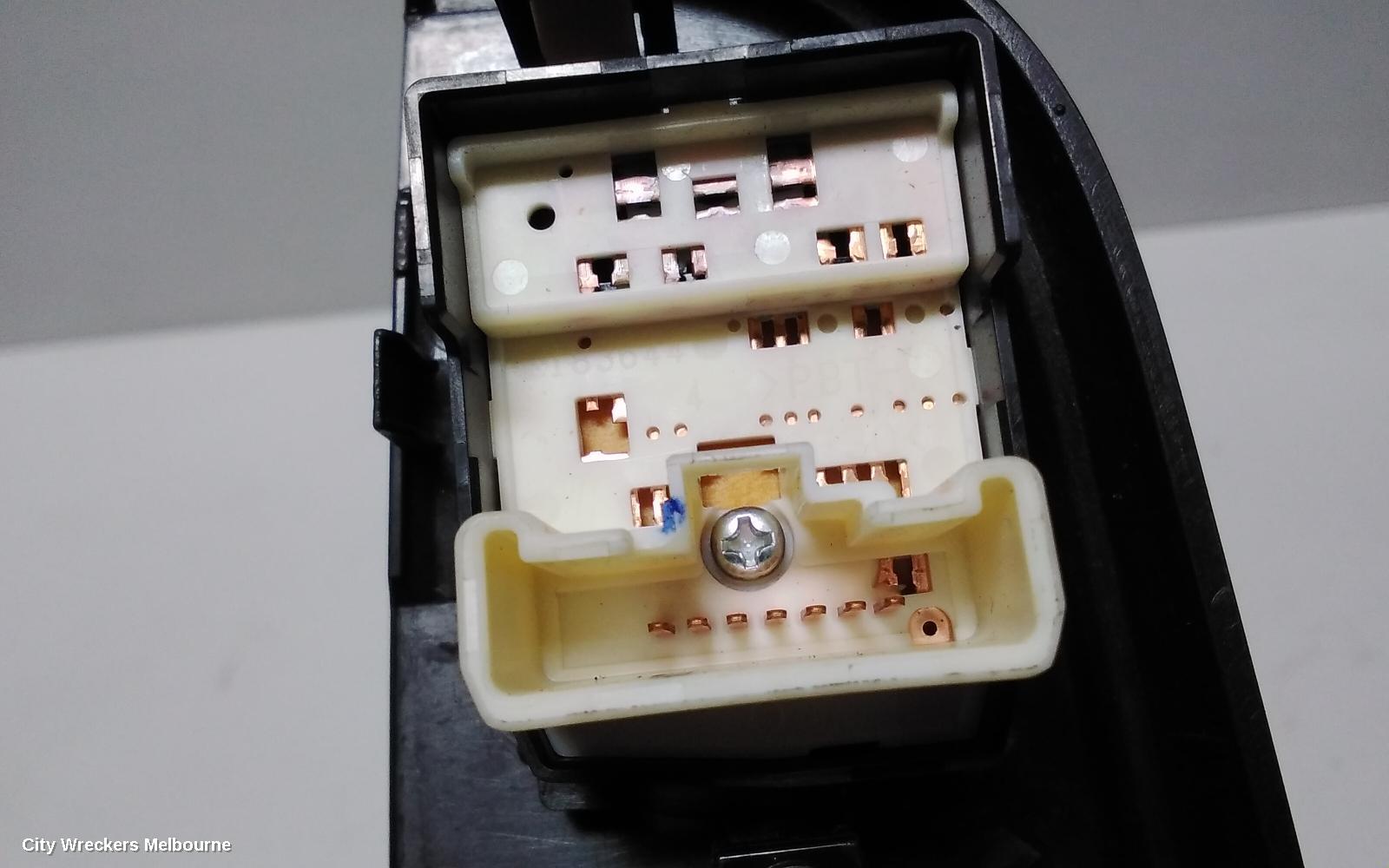 TOYOTA CAMRY PWR DR WIND SWITCH, RH FRONT (MASTER SWITCH), ASV50/AVV50, 12/2011 - 10/2017