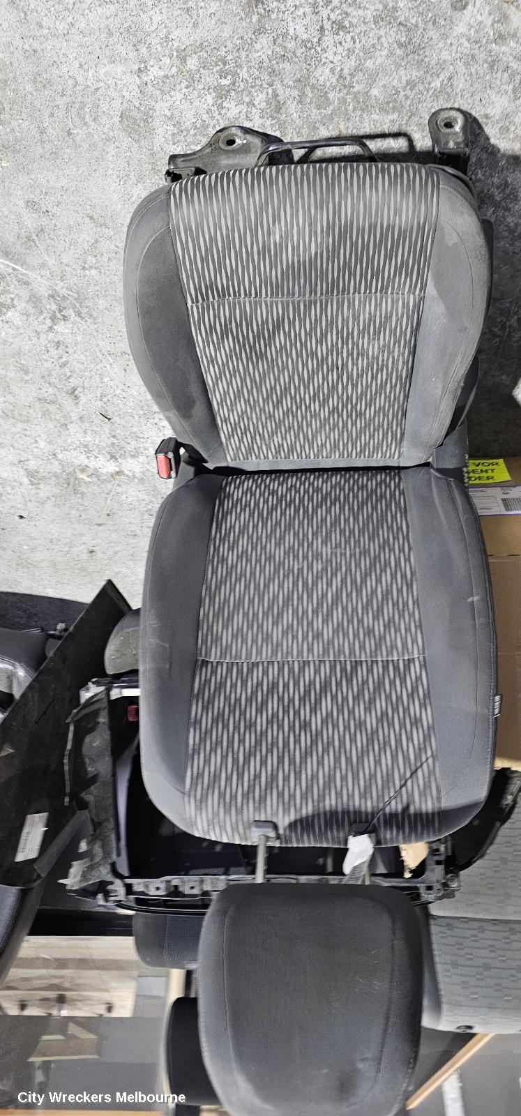 HOLDEN COLORADO FRONT SEAT, RG 7, RH FRONT, CLOTH, 12/2012 - 06/2016