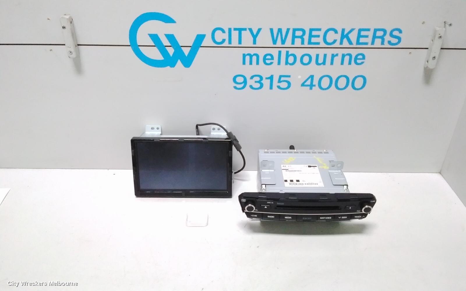 HYUNDAI GENESIS RADIO/CD/DVD/SAT/TV, DISPLAY UNIT, 9.2IN TOUCHSCREEN, SAT NAV TYPE, DH, 11/2014 - 01/2018