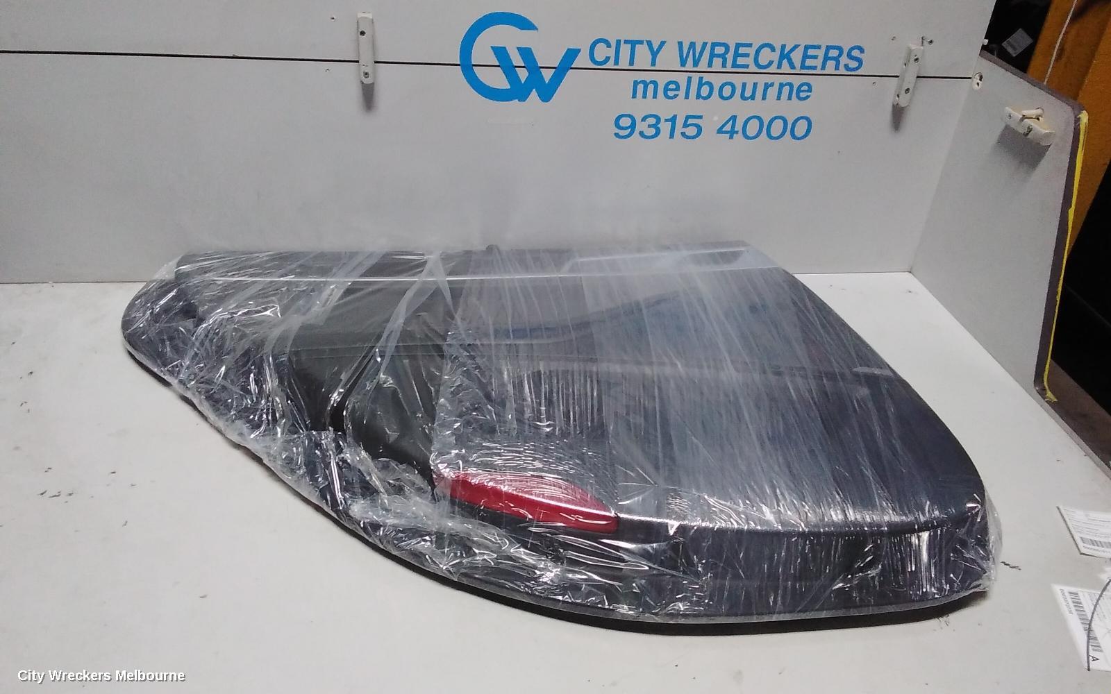 HYUNDAI GENESIS DOOR TRIM, LH REAR, DH, SENSORY & ULTIMATE PACK TYPE, 11/2014 - 01/2018