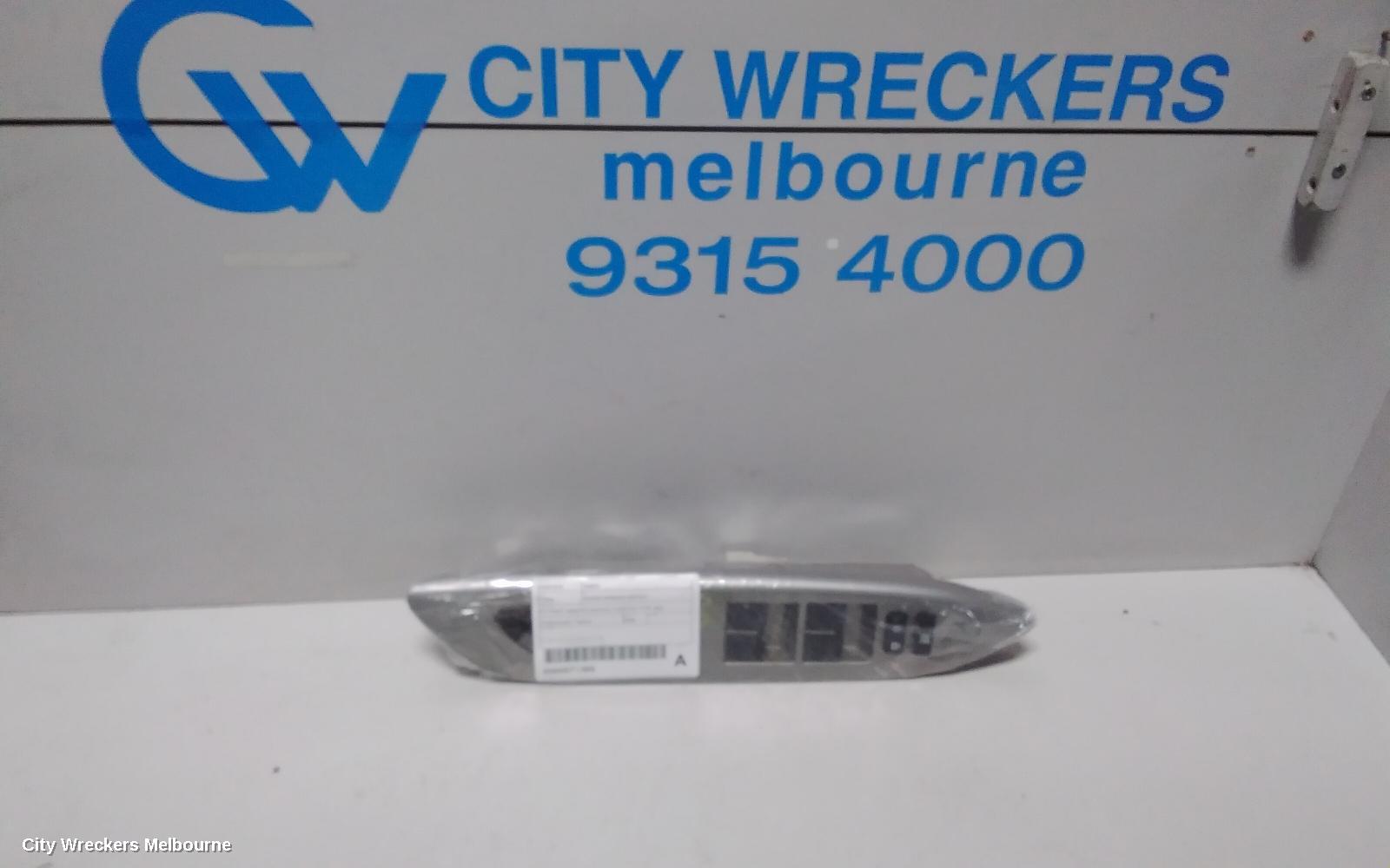 TOYOTA YARIS PWR DR WIND SWITCH, RH FRONT (MASTER SWITCH), 4 SWITCH TYPE, 5DR HATCH/SEDAN, NCP9#, 10/2005 ONWARDS