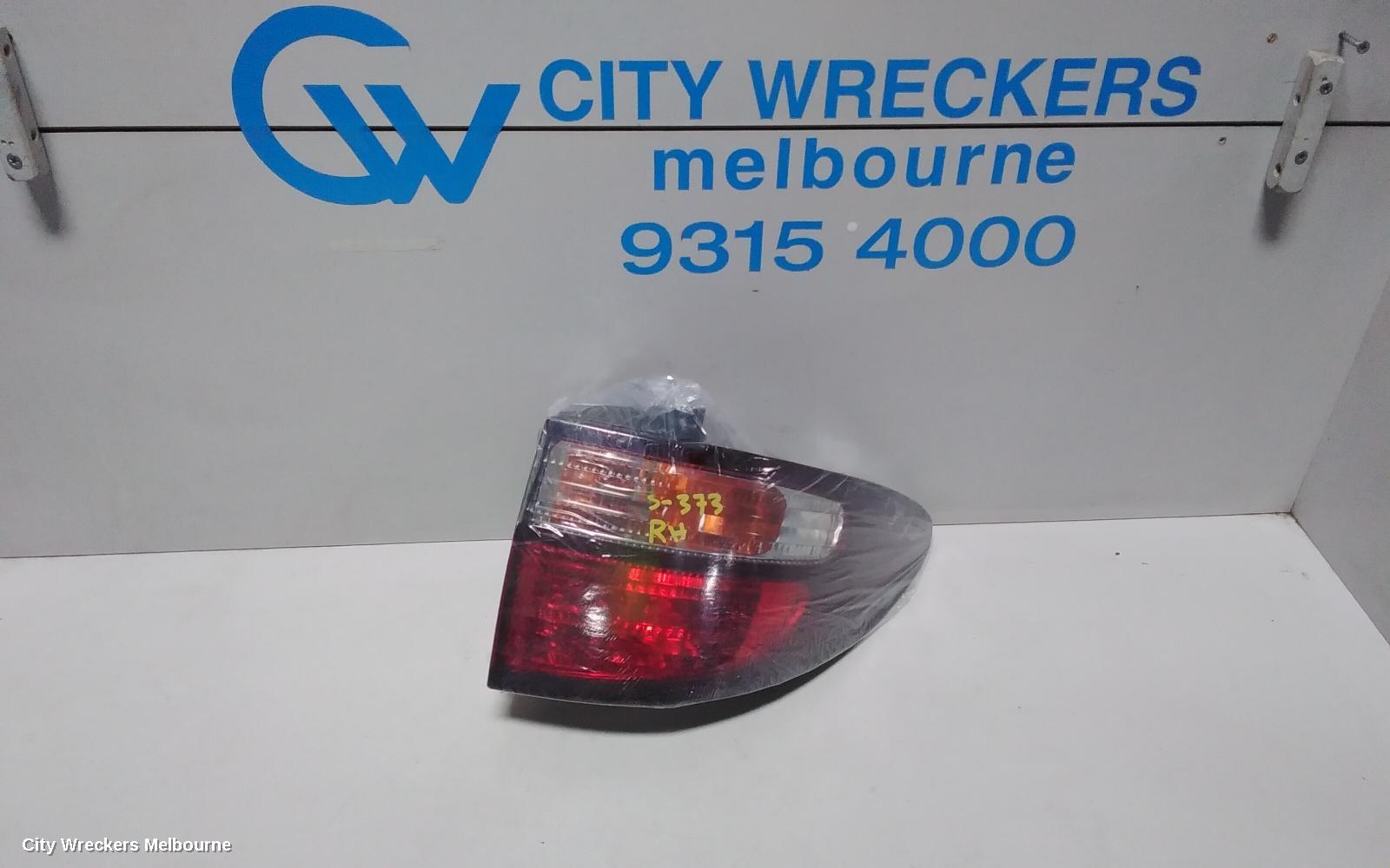 TOYOTA TARAGO RIGHT TAILLIGHT, ACR30 (AUST TYPE), 06/2000 - 06/2003 8155128301