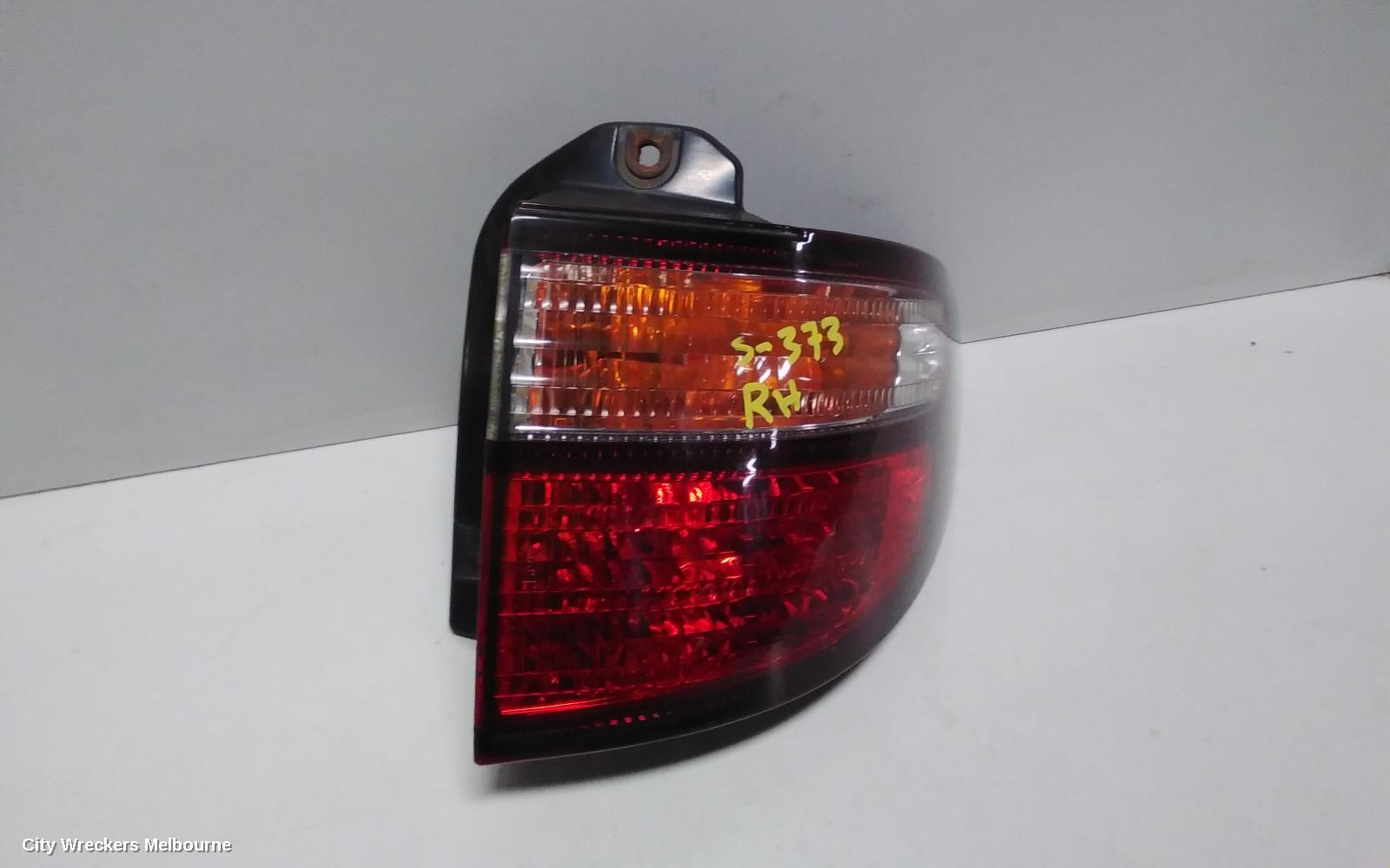 TOYOTA TARAGO RIGHT TAILLIGHT, ACR30 (AUST TYPE), 06/2000 - 06/2003 8155128301