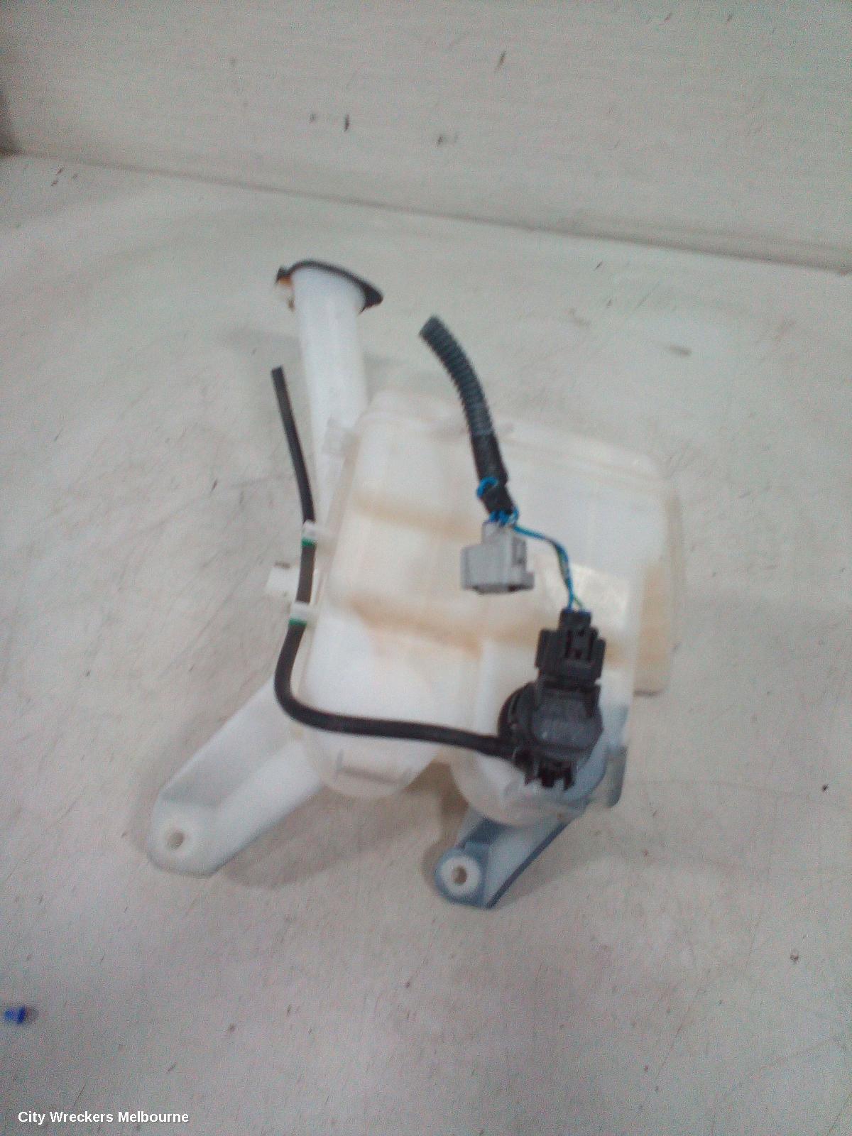 TOYOTA YARIS WASHER BOTTLE, NCP9#, SEDAN, 03/2006 - 06/2016 (AUS ONLY)