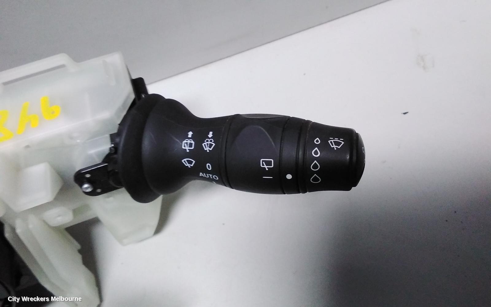 RENAULT MEGANE COMBINATION SWITCH, COMBINATION SWITCH ASSY, 5DR HATCH, P/N 255670032R, X32, 09/2010 ONWARDS