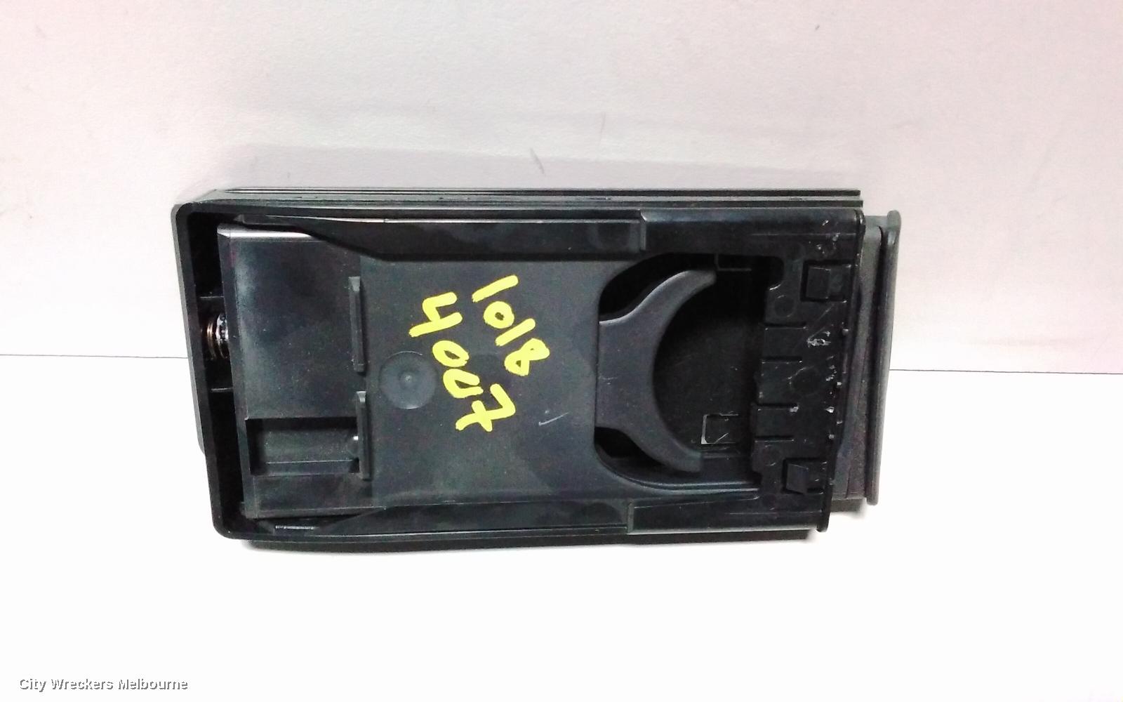 PEUGEOT 4007, GS, 10/2009 - 08/2013, CUP HOLDER: 71471