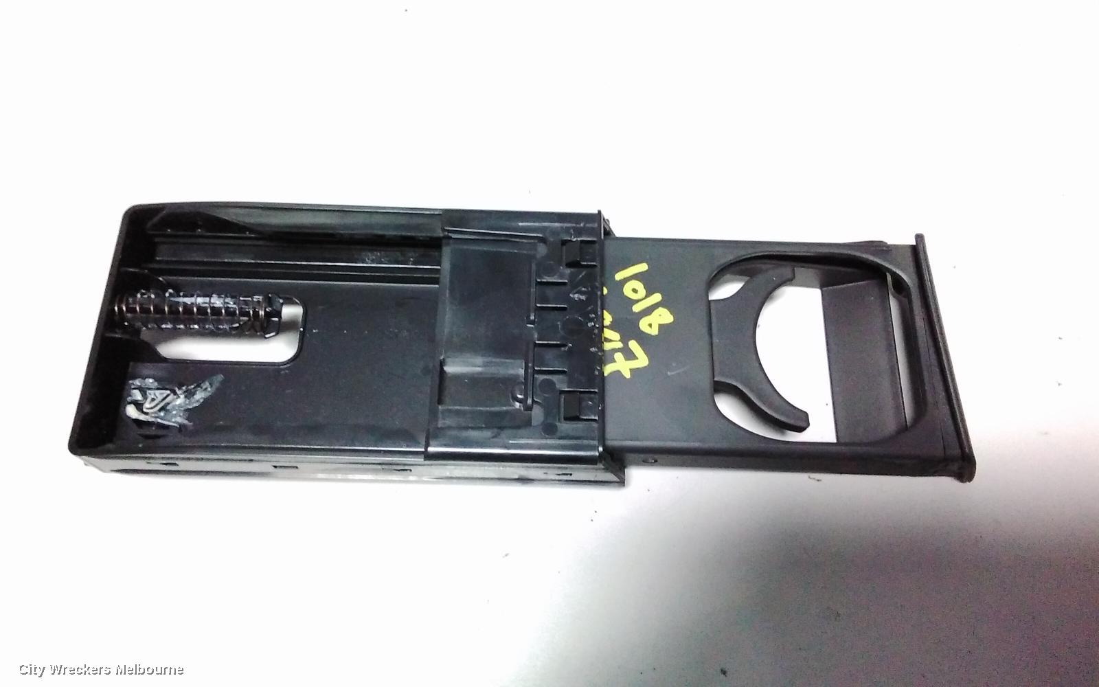 PEUGEOT 4007, GS, 10/2009 - 08/2013, CUP HOLDER: 71471