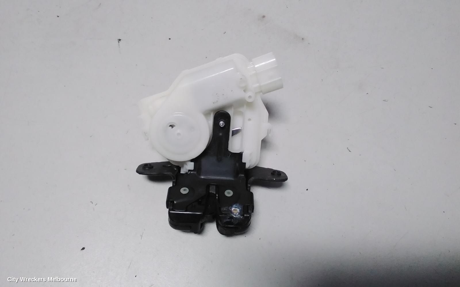 TOYOTA COROLLA DOOR/BOOT/GATE LOCK, TAILGATE LOCK, ZRE182R, 10/2012 - 06/2018