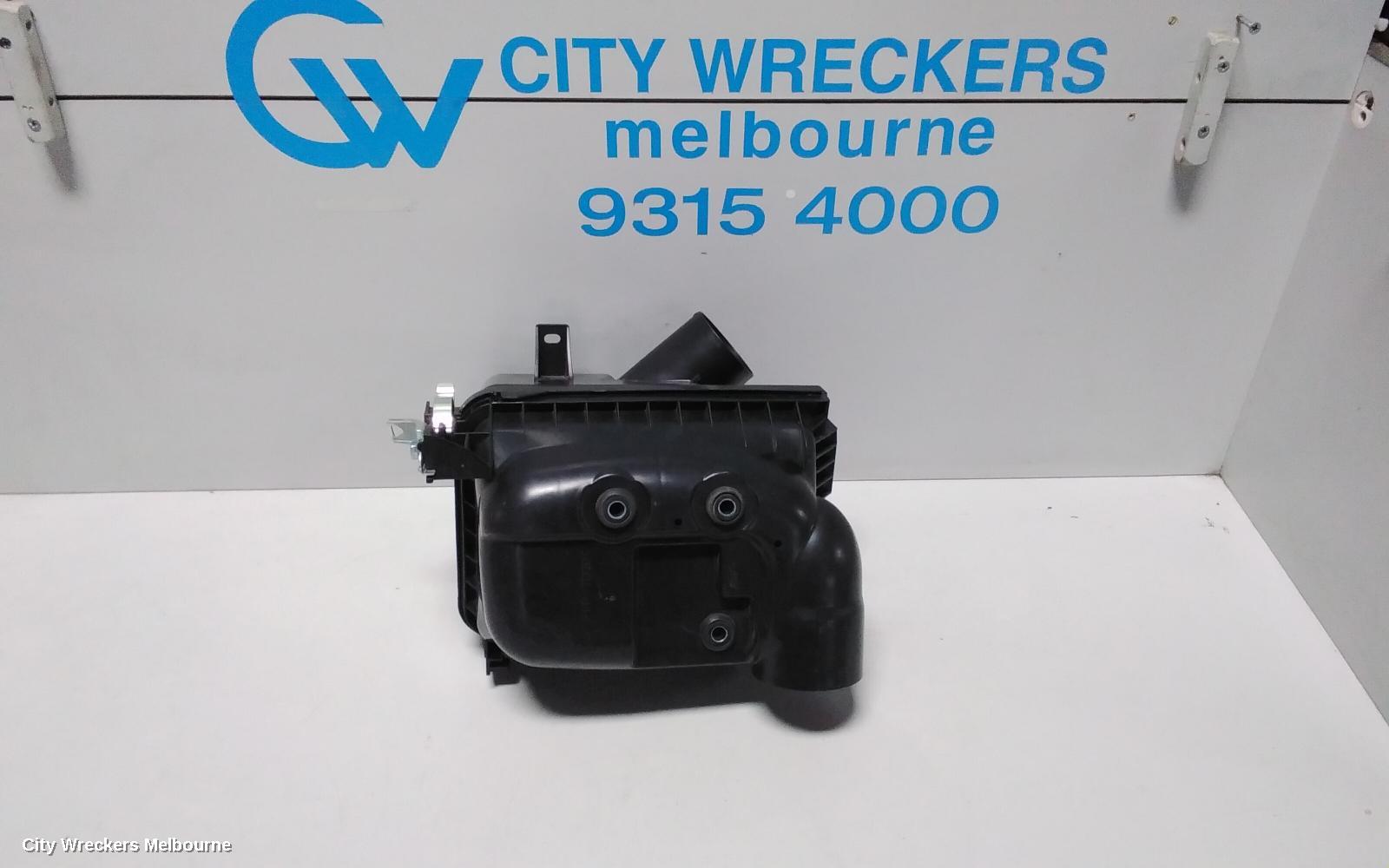 TOYOTA COROLLA AIR CLEANER/BOX, AIR CLEANER, ZRE182R, HATCH, 10/2012 - 06/2018