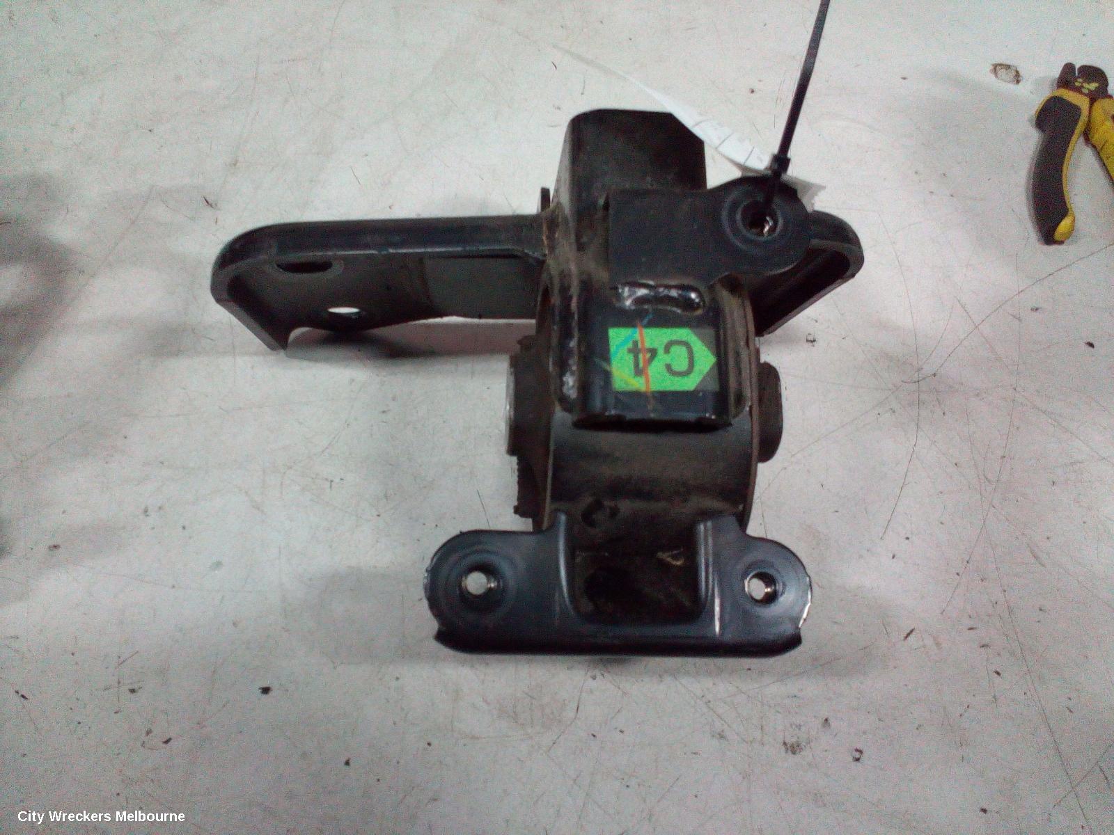 TOYOTA COROLLA MOUNT, ZRE182R 10/2012 - 06/2018