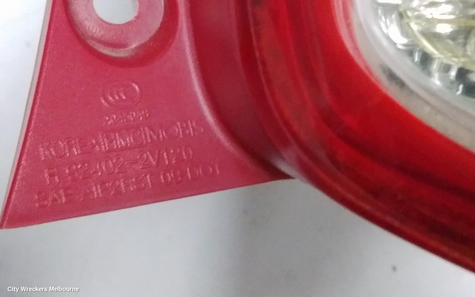 HYUNDAI VELOSTER RIGHT TAILLIGHT, IN BODY, FS, LED TYPE, 12/2011 - 02/2018