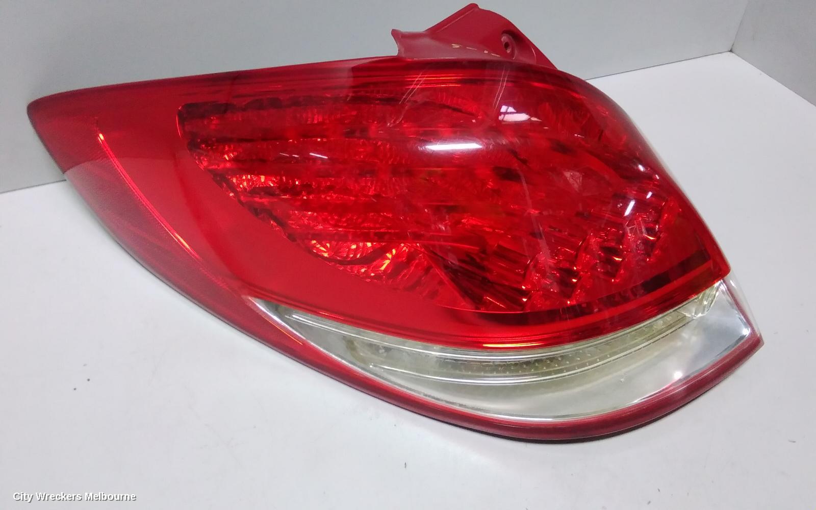 HYUNDAI VELOSTER LEFT TAILLIGHT, IN BODY, FS, LED TYPE, 12/2011 - 02/2018