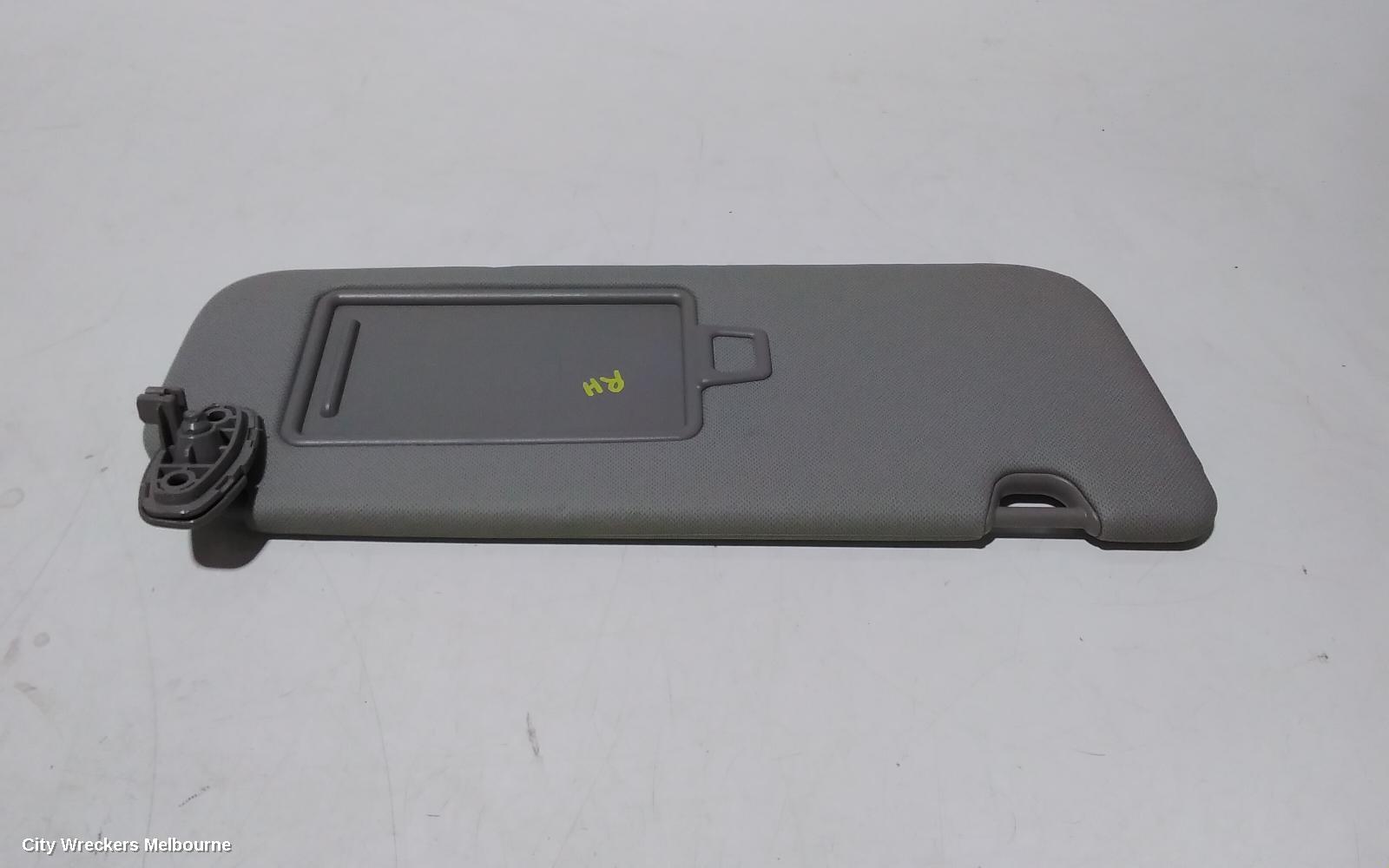 KIA CARNIVAL/GRAND CARNIVAL SUNVISOR, YP, RH SIDE, NON LAMP TYPE, 02/2015 - 10/2020