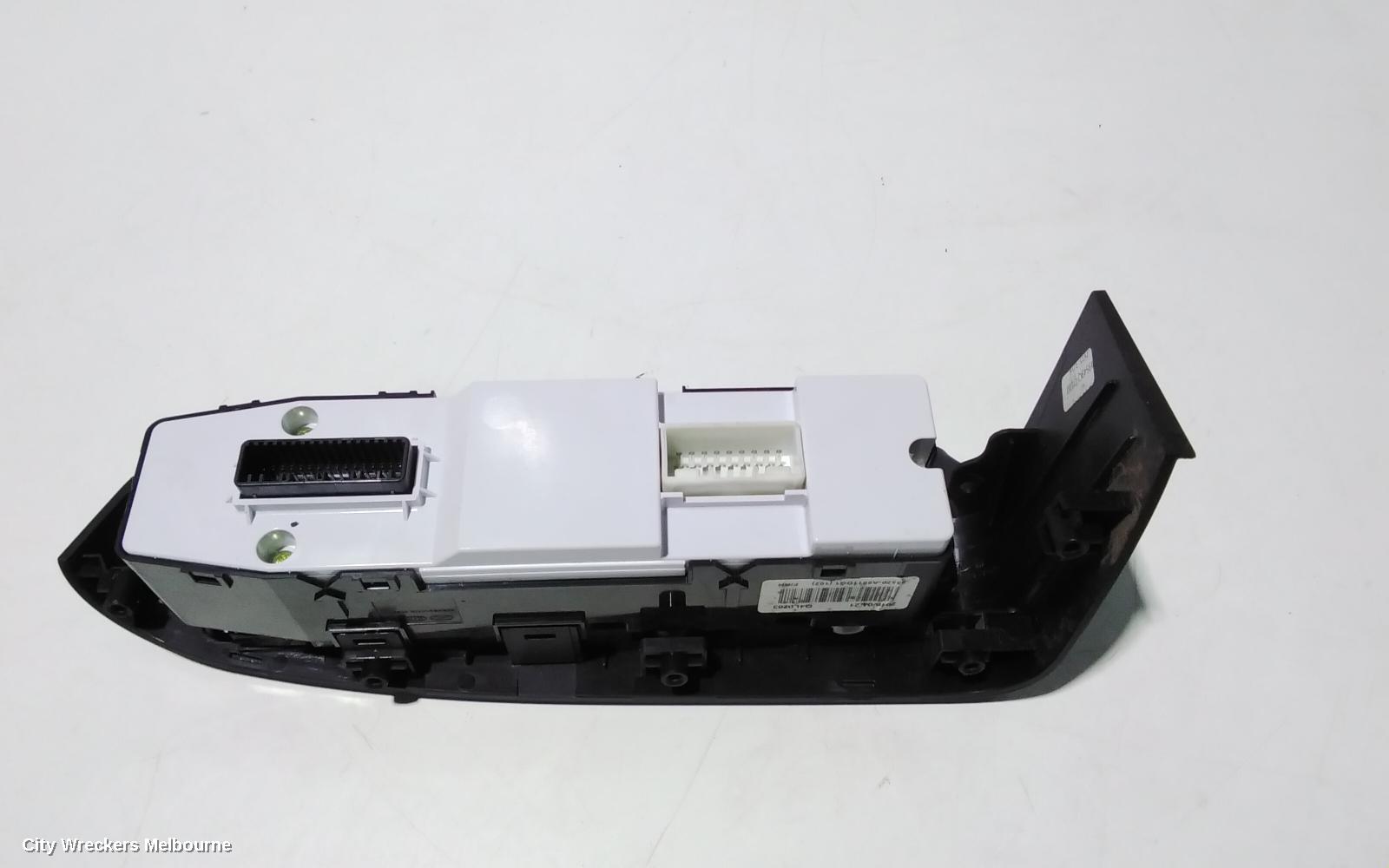 KIA CARNIVAL/GRAND CARNIVAL PWR DR WIND SWITCH, RH FRONT (MASTER SWITCH), W/ AUTO FOLD MIRROR SWITCH & ALL AUTO WINDOW SWITCH, YP, 02/2015 - 10/2020