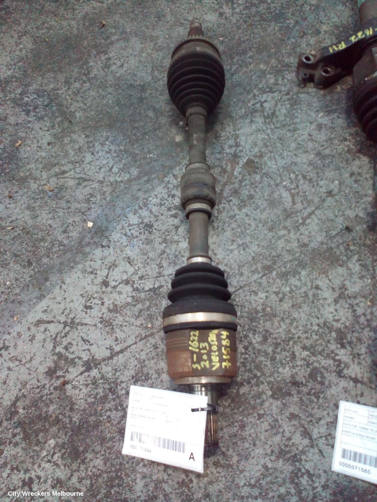 HYUNDAI VELOSTER LEFT DRIVESHAFT, AUTO T/M, TURBO, FS, 07/2012 - 04/2015