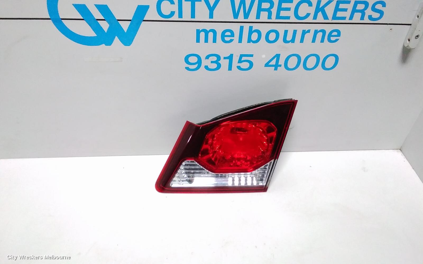 HONDA CIVIC REAR GARNISH, BOOTLID LAMP (RH SIDE), 8TH GEN, 01/2009 - 12/2011