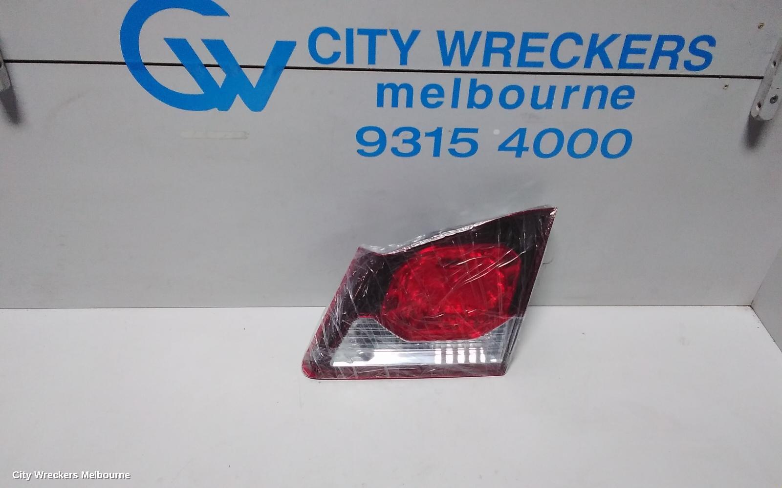 HONDA CIVIC REAR GARNISH, BOOTLID LAMP (RH SIDE), 8TH GEN, 01/2009 - 12/2011