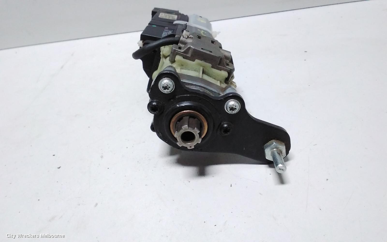 AUDI Q7 TAILGATE REGULATOR, 4L, OPEN/CLOSE MOTOR (LH SIDE), W/ POWER LIFTGATE, 10/2009 - 12/2010