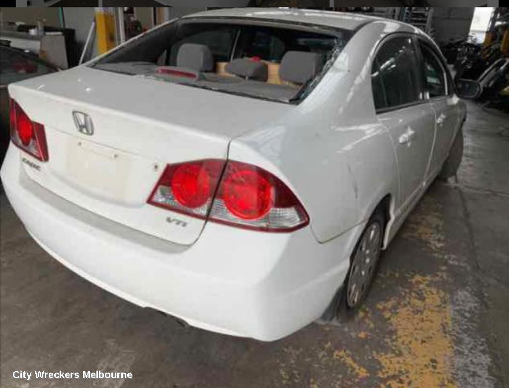 HONDA CIVIC FAN, FAN LH (PASSENGER SIDE), 1.8, R18A1, 5 BLADES, 8TH GEN (VIN MRHFD), 02/2006 - 12/2011