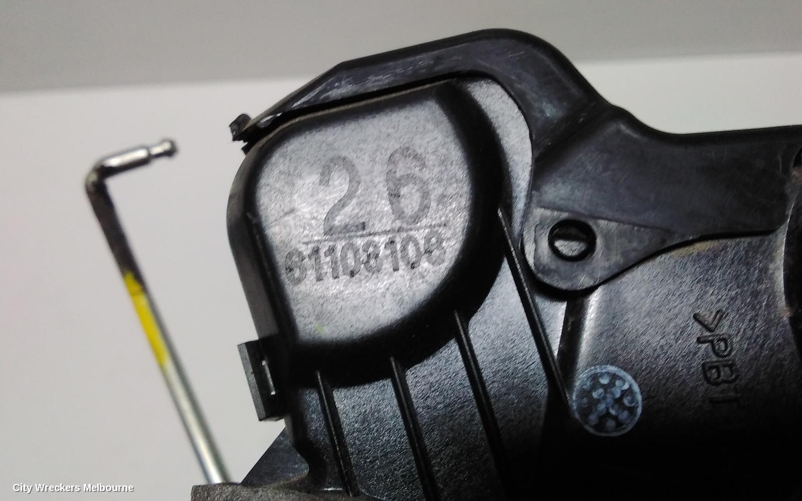 TOYOTA HIACE DOOR/BOOT/GATE LOCK, LEFT FRONT DOOR LOCK, TRH/KDH, 03/2005 - 04/2019