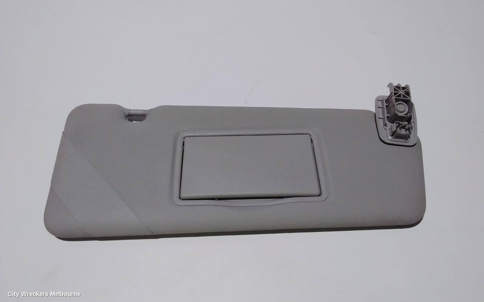 RENAULT CLIO SUNVISOR, X98, 09/2013 - 10/2019
