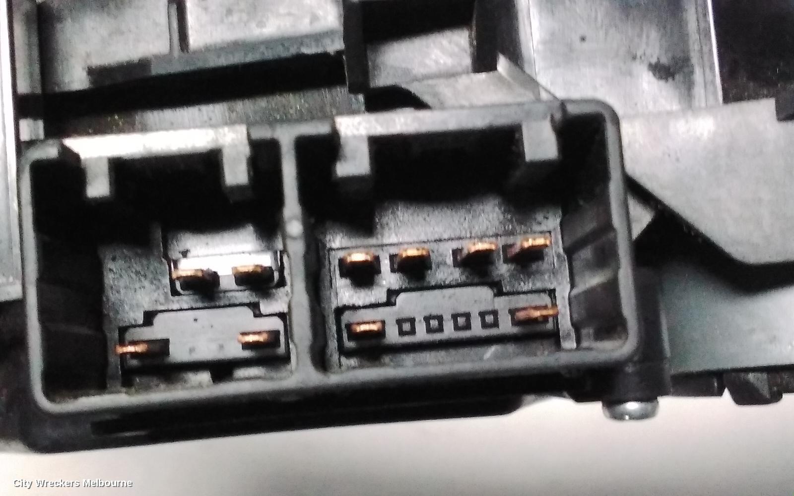 TOYOTA HIACE COMBINATION SWITCH, FLASHER SWITCH, TRH/KDH, 03/2014 - 04/2019