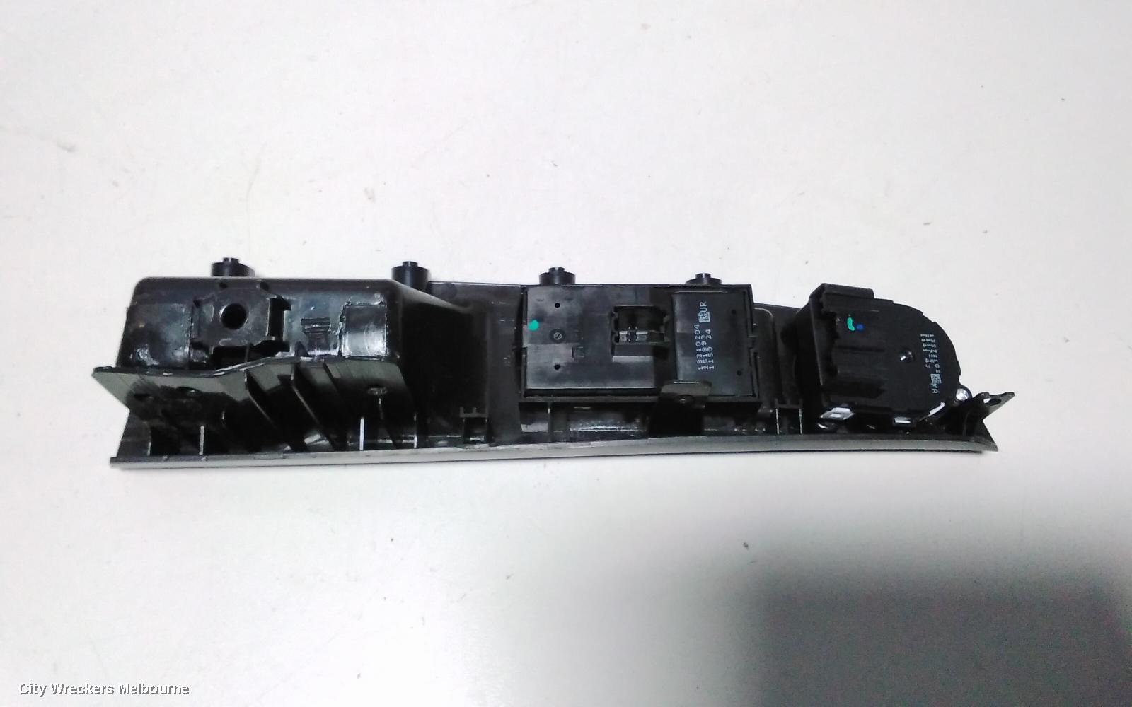HOLDEN CRUZE PWR DR WIND SWITCH, RH FRONT (MASTER SWITCH), JH, 03/2011 - 01/2017