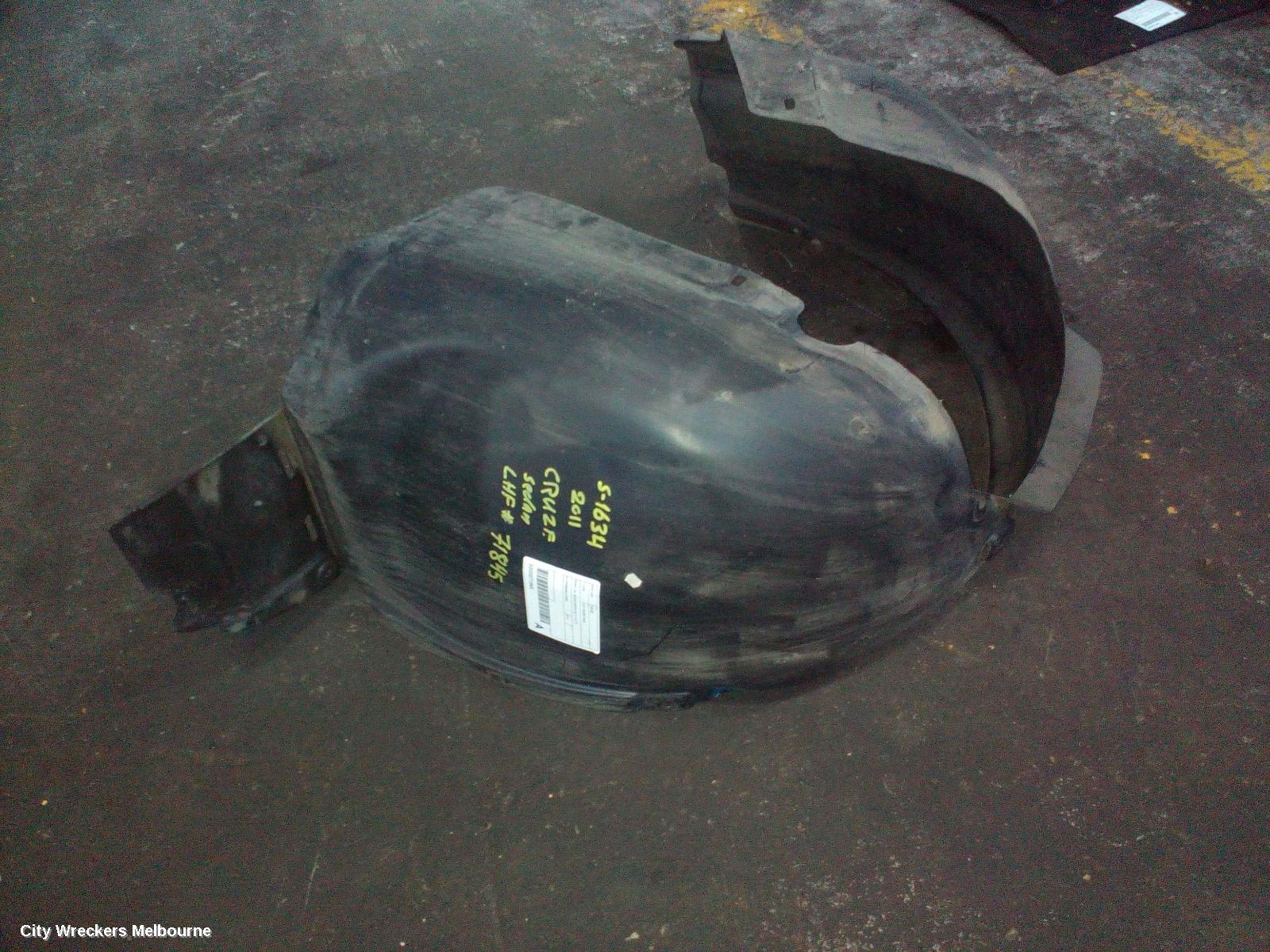HOLDEN CRUZE LEFT GUARD LINER, FRONT, JH, SEDAN/HATCH, 03/2011 - 01/2017