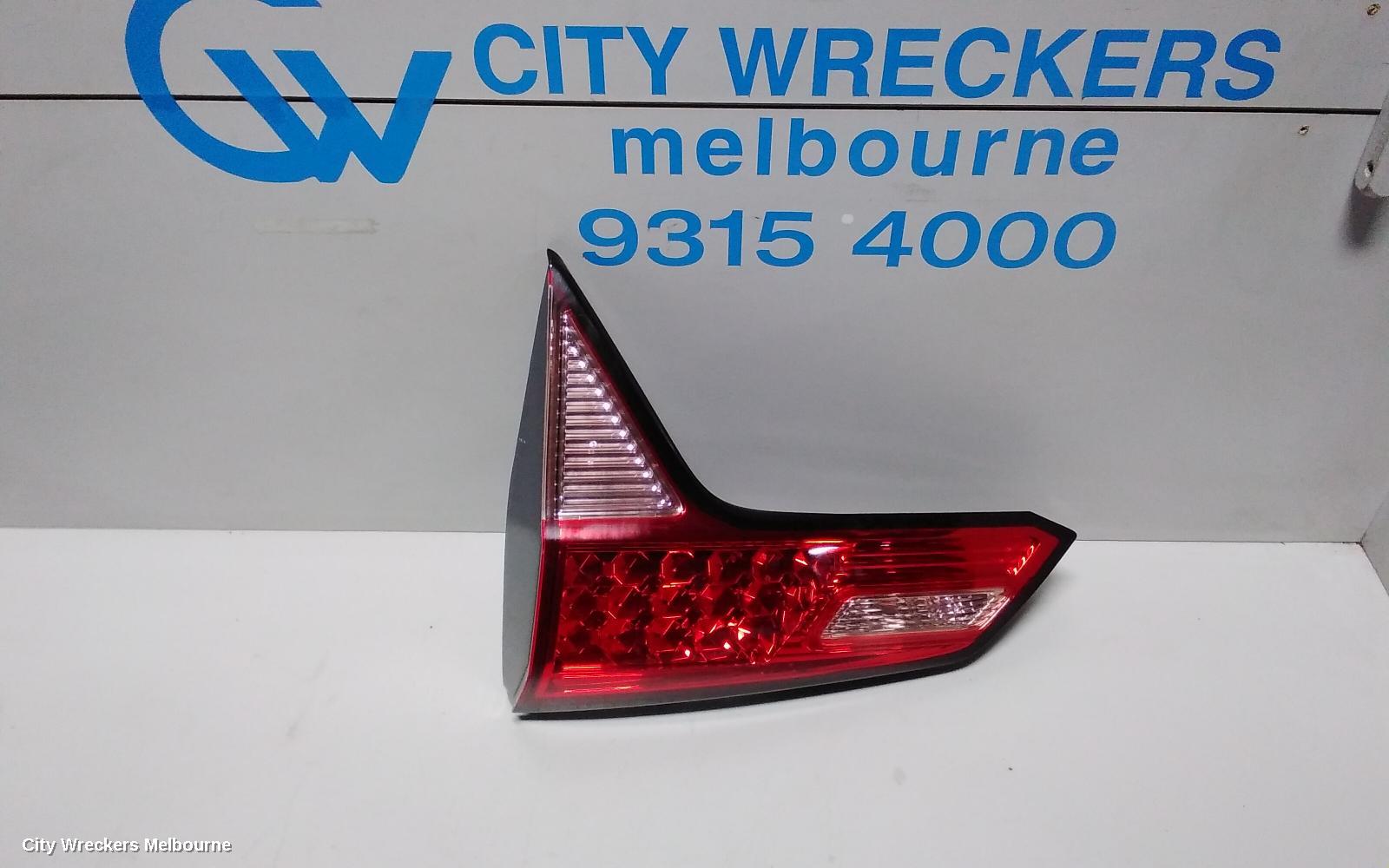 HONDA HRV REAR GARNISH, TAILGATE LAMP (RH SIDE), RU5, VTI, LED, NON OPTICAL GUIDE TYPE, 12/2014 - 06/2018