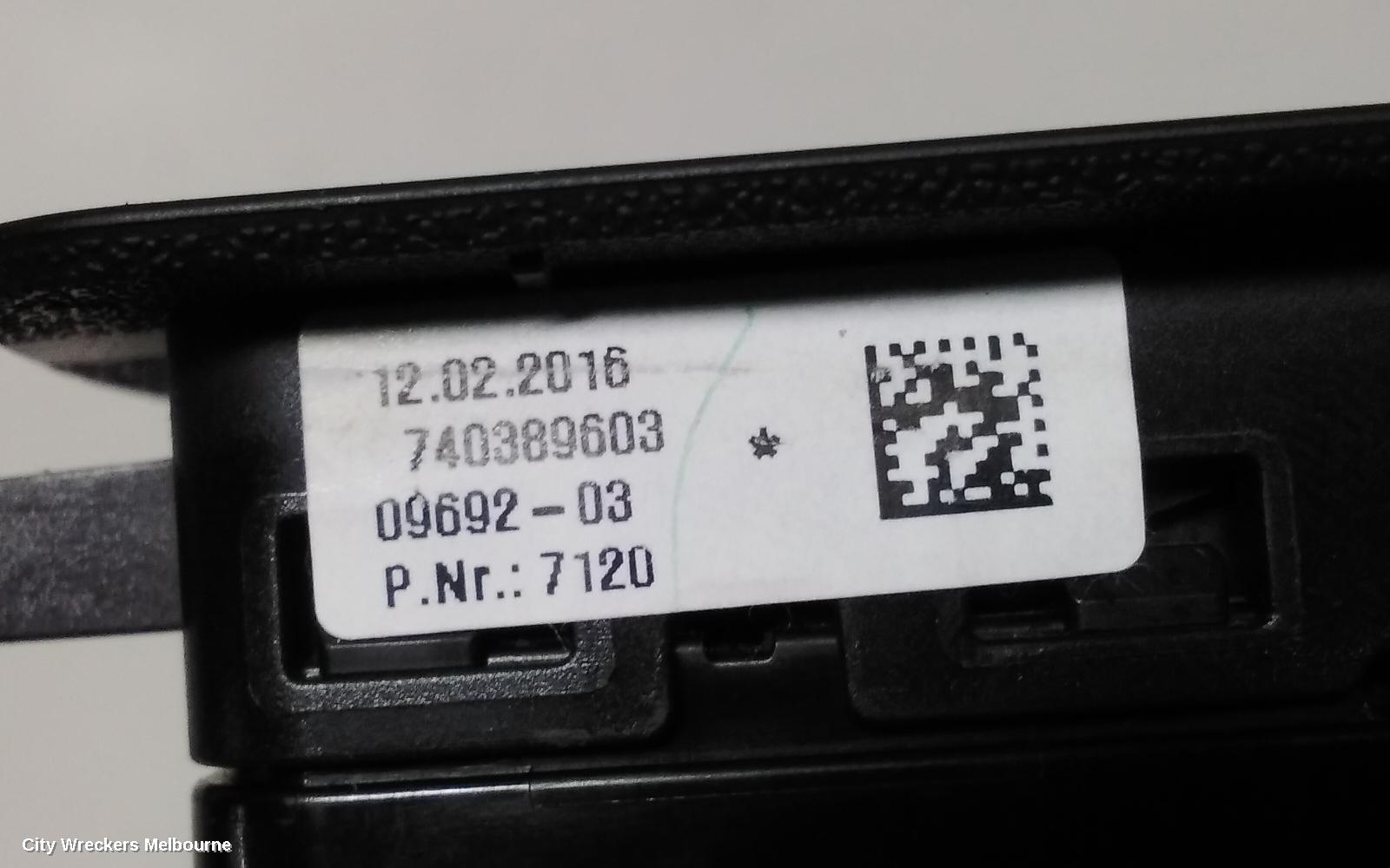 BMW 3 SERIES PWR DR WIND SWITCH, RH FRONT (MASTER SWITCH), NON FOLDING MIRROR, NON AUTO DIP, NON SUN BLIND BUTTON TYPE, F30, SEDAN, 11/2011 - 02/2019