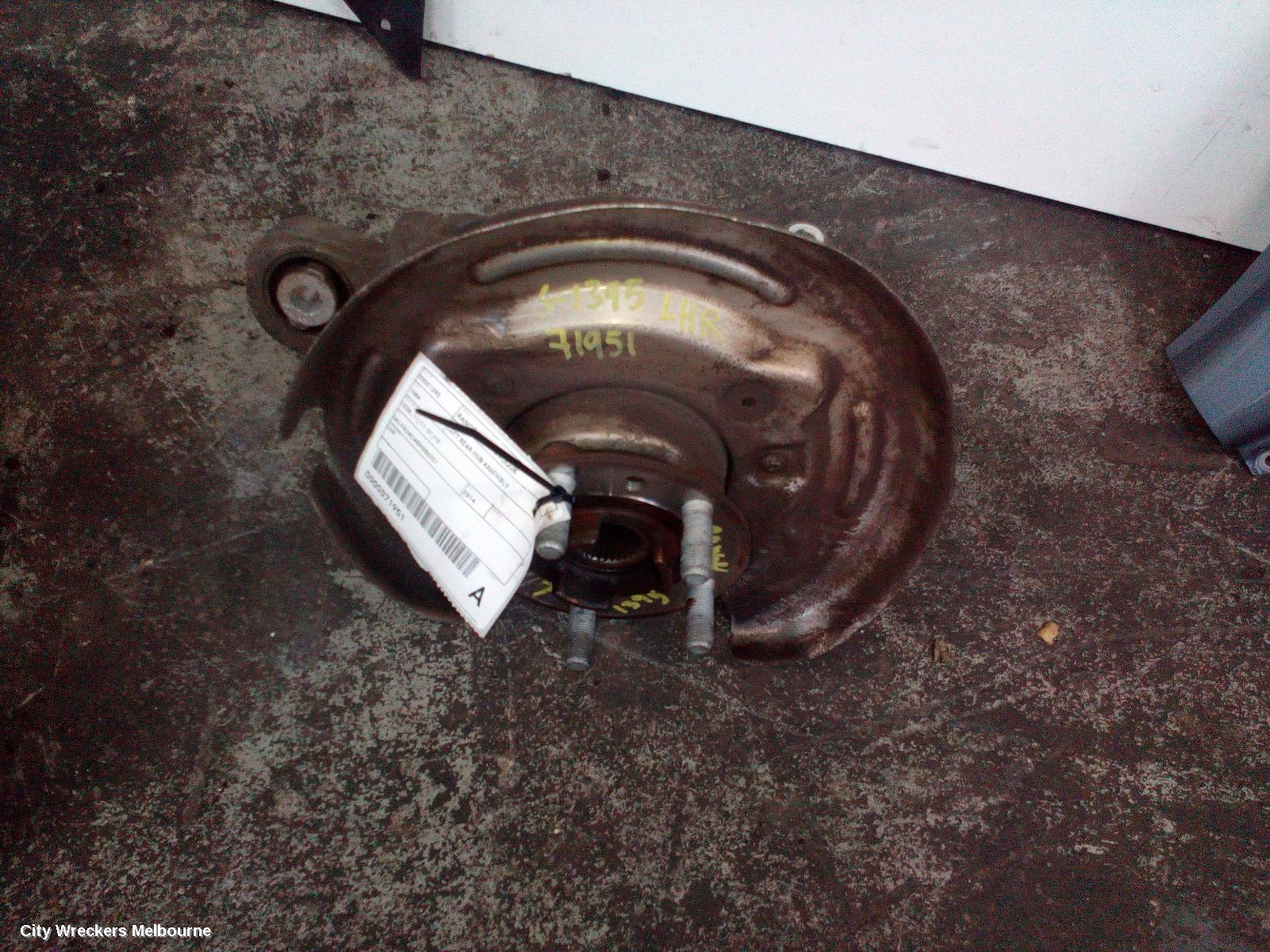 LAND ROVER RANGEROVER EVOQUE LEFT REAR HUB ASSEMBLY, L538, 11/2011 - 01/2019