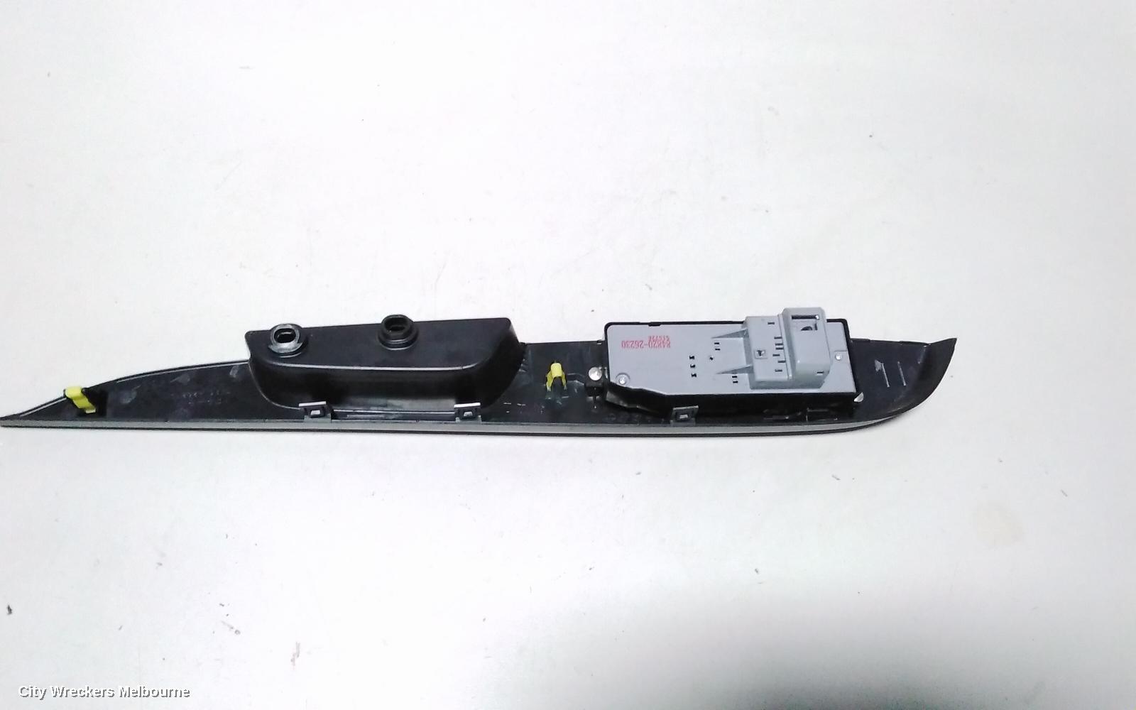 TOYOTA HIACE PWR DR WIND SWITCH, RH FRONT (MASTER SWITCH), TRH/KDH, 03/2014 - 04/2019