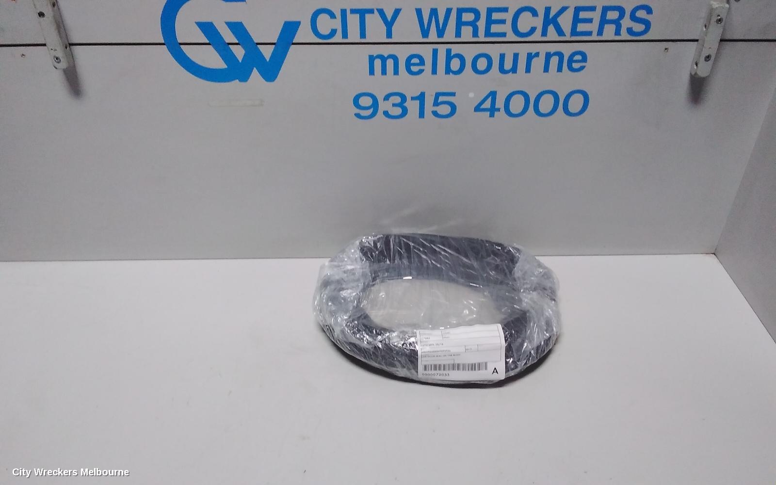 HONDA CIVIC, 10TH GEN, 05/2016 - 08/2021, LHR DOOR SEAL ON THE BODY: 72033