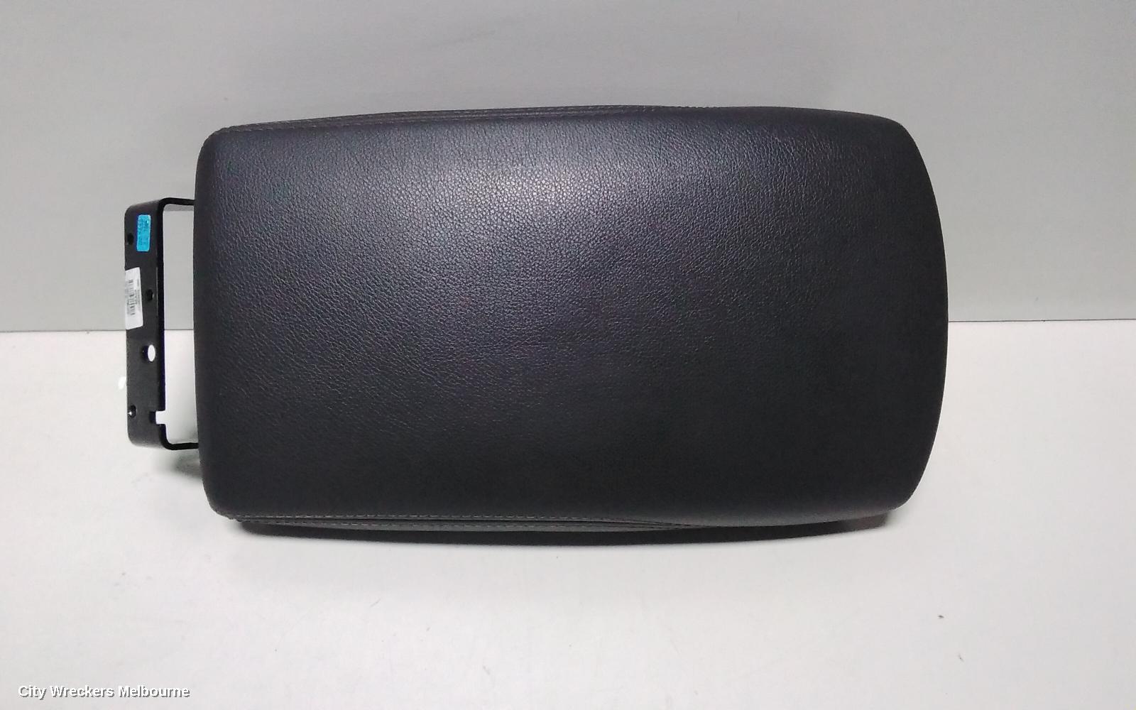 NISSAN QASHQAI CONSOLE, J11, CONSOLE LID ONLY, LEATHER, 06/2014 - 07/2021