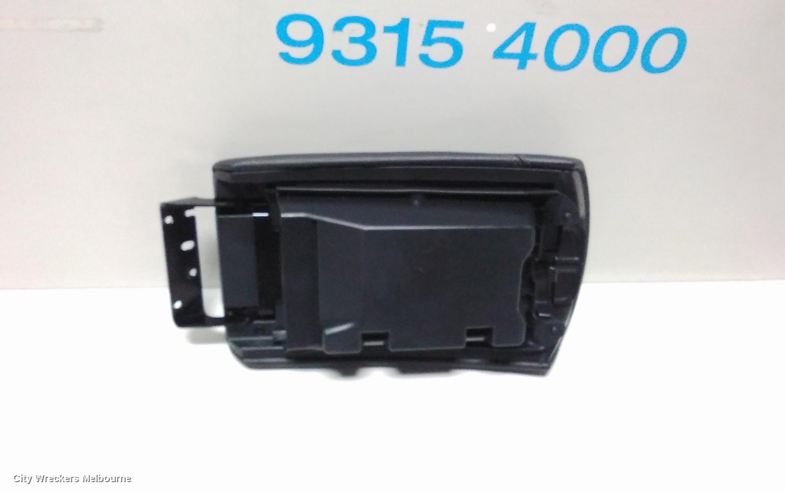 NISSAN QASHQAI CONSOLE, J11, CONSOLE LID ONLY, LEATHER, 06/2014 - 07/2021