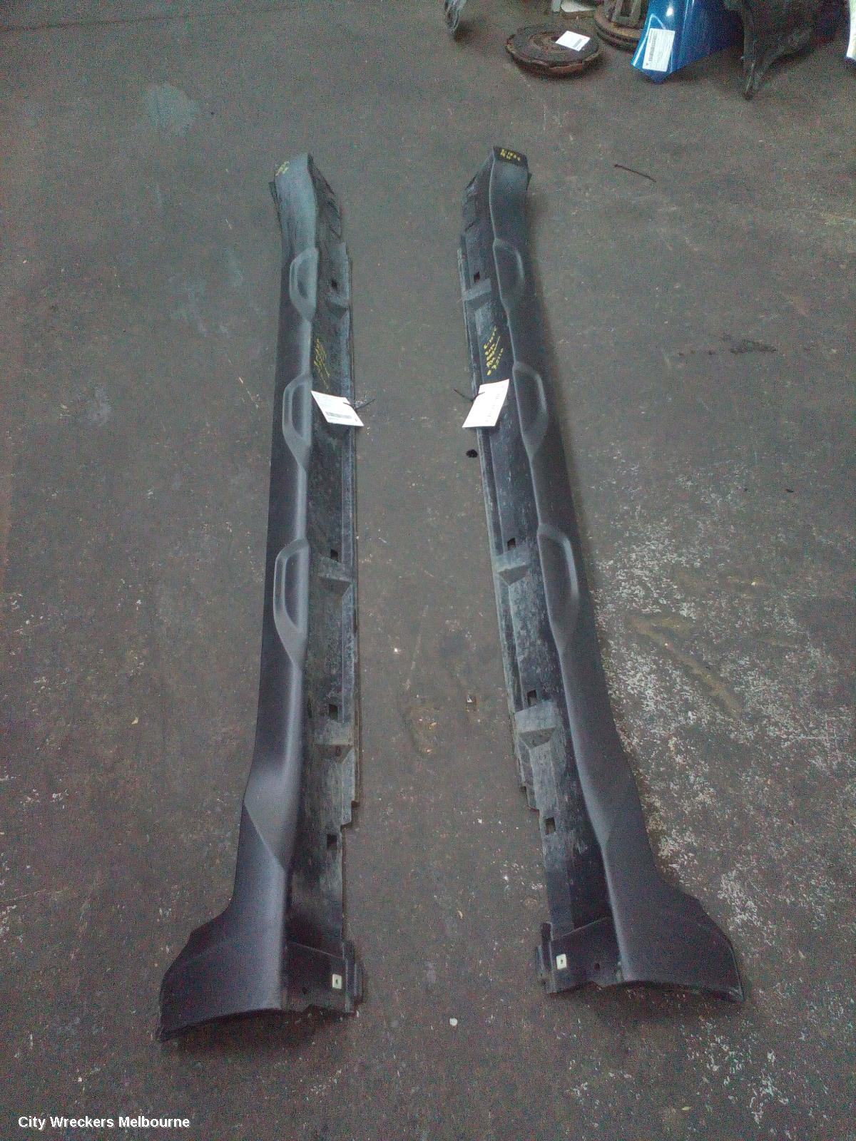 SUBARU OUTBACK SIDE STEP/SKIRT, 6TH GEN, LH SIDE, 08/2014 - 12/2020