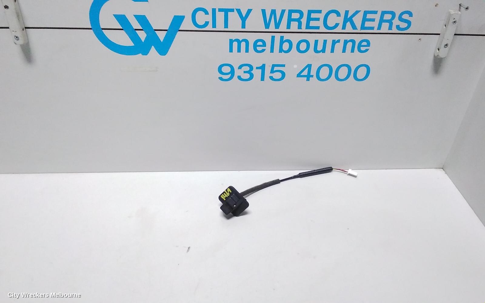 MAZDA CX3 REVERSE CAMERA, REVERSE CAMERA, DK, 03/2015 - 08/2018